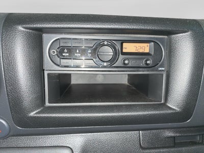2025 Nissan URVAN PANEL VENTANAS AMPLIA 25