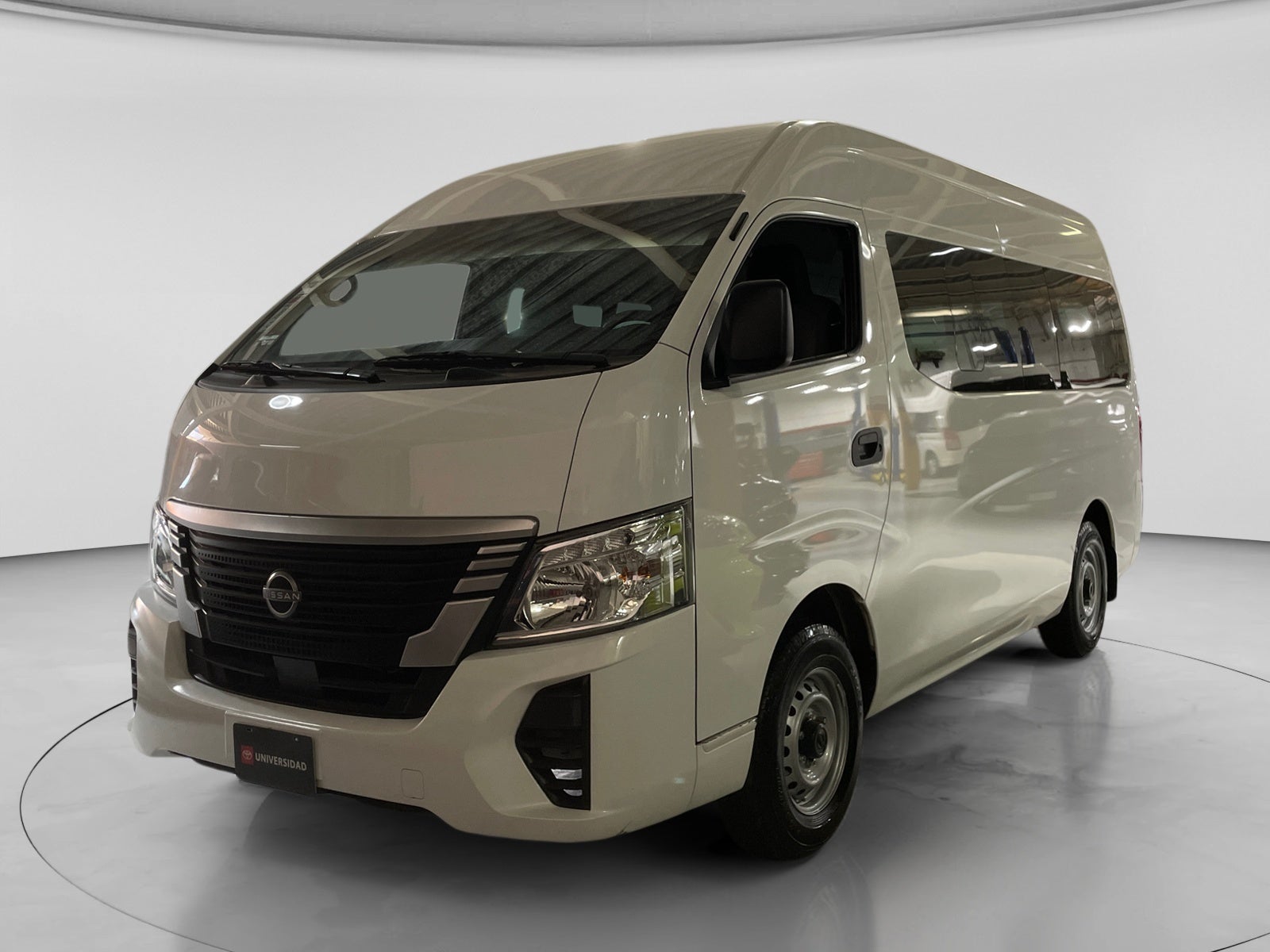2025 Nissan URVAN PANEL VENTANAS AMPLIA 25