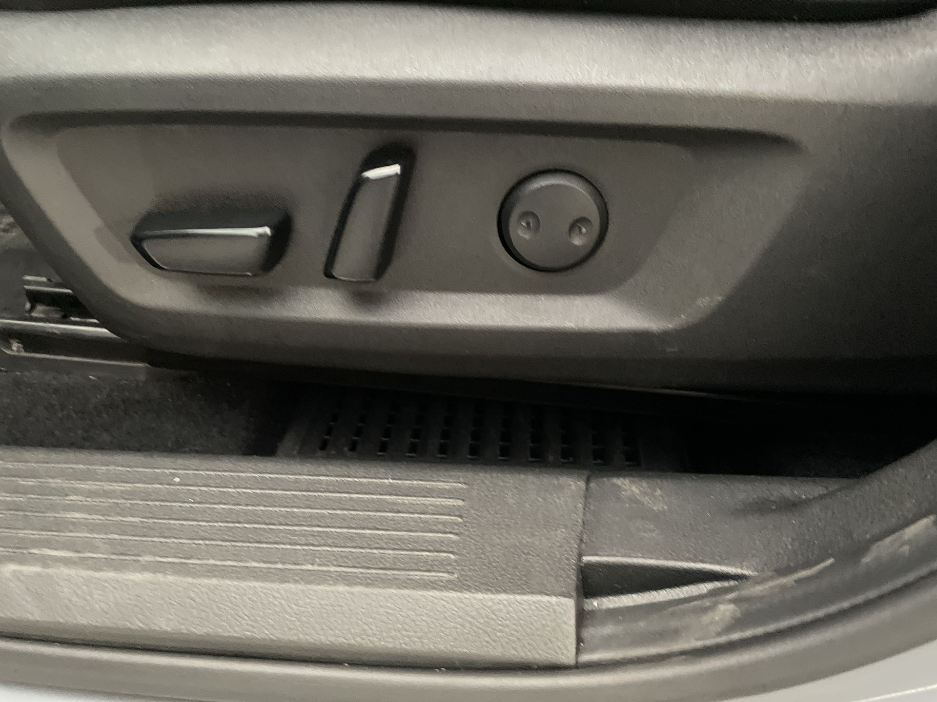 2024 Nissan X-TRAIL PLATINUM 3 ROW 24