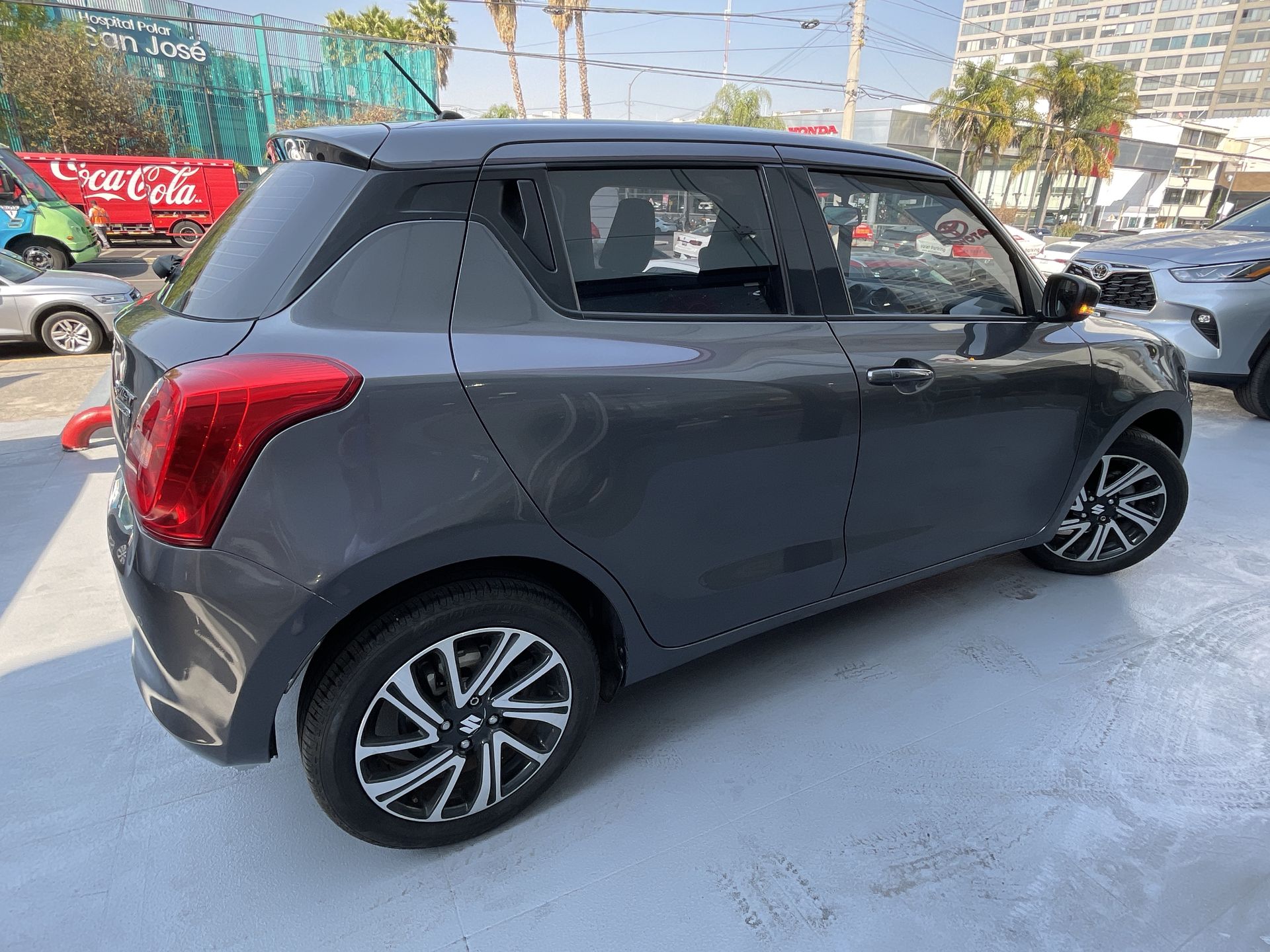 2023 SUZUKI SWIFT GLX CVT