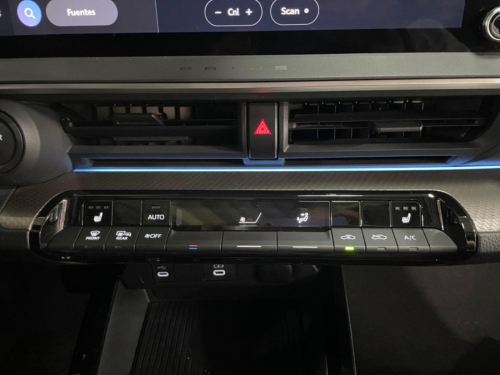 2023 Toyota PRIUS BASE PREMIUM