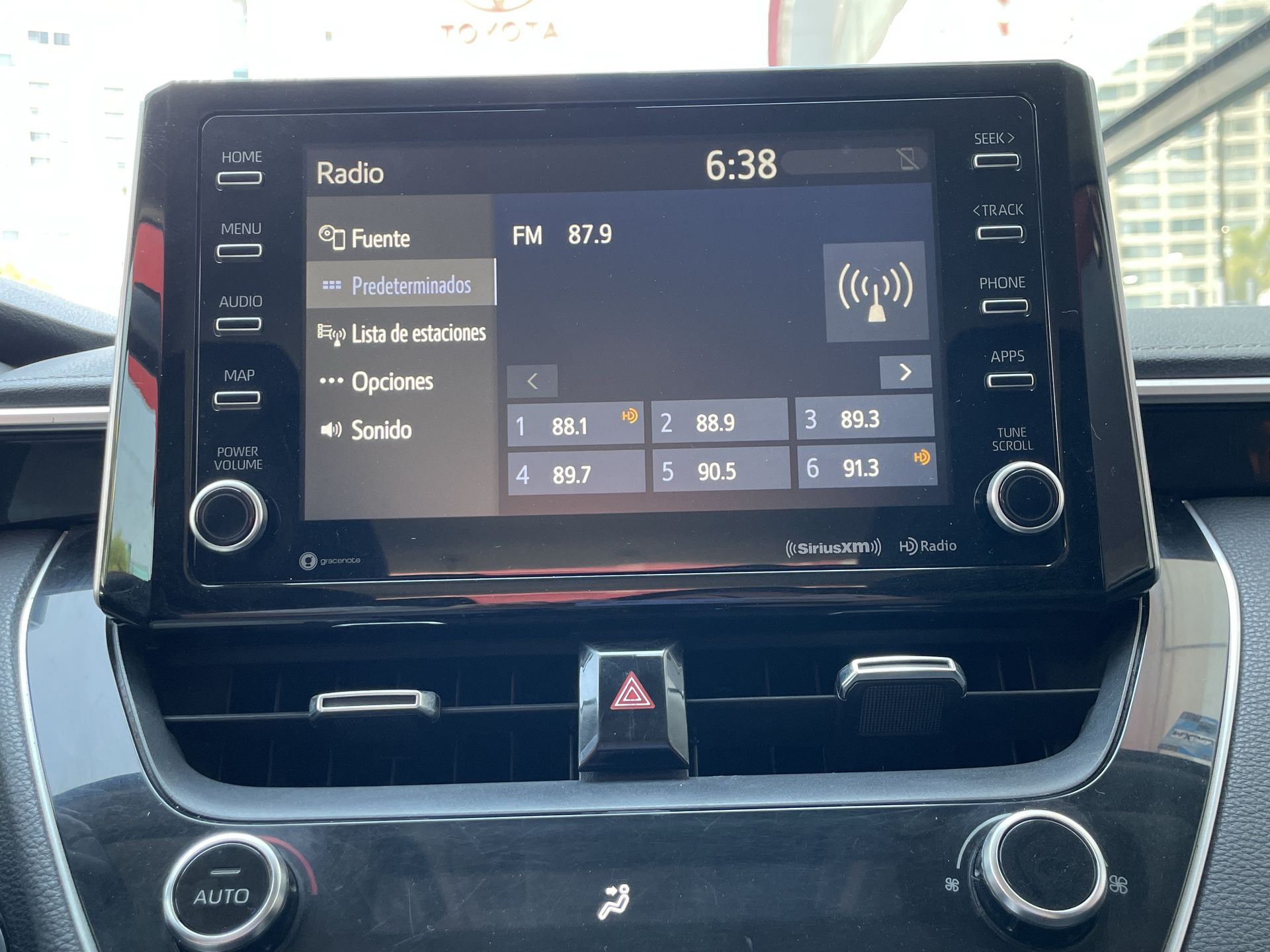 2020 Toyota COROLLA LE HV