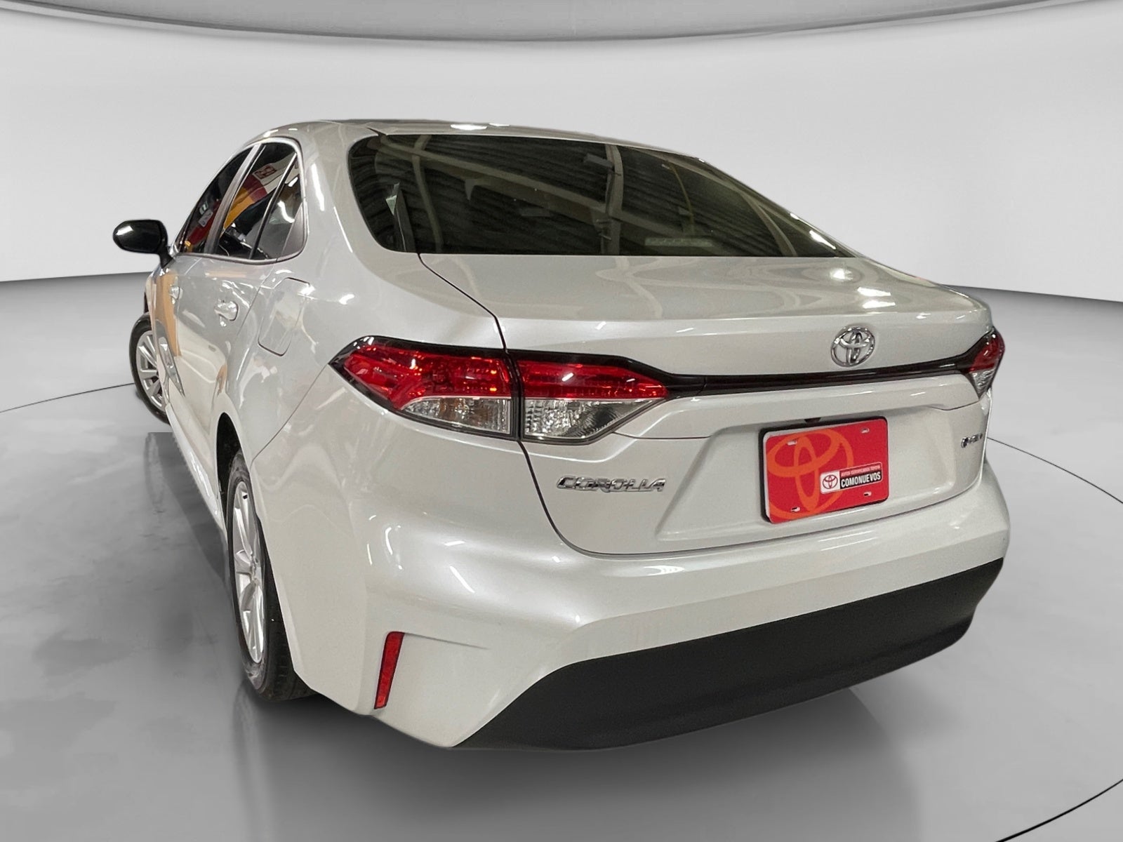 2026 Toyota COROLLA XLE HEV
