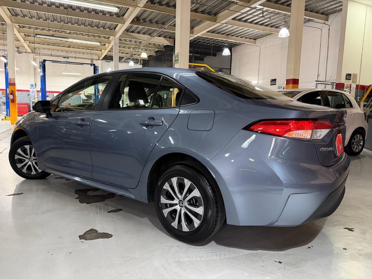 2023 Toyota COROLLA LE HEV