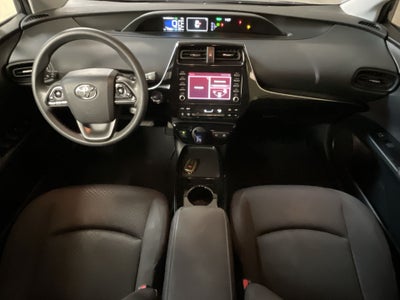 2022 Toyota PRIUS BASE