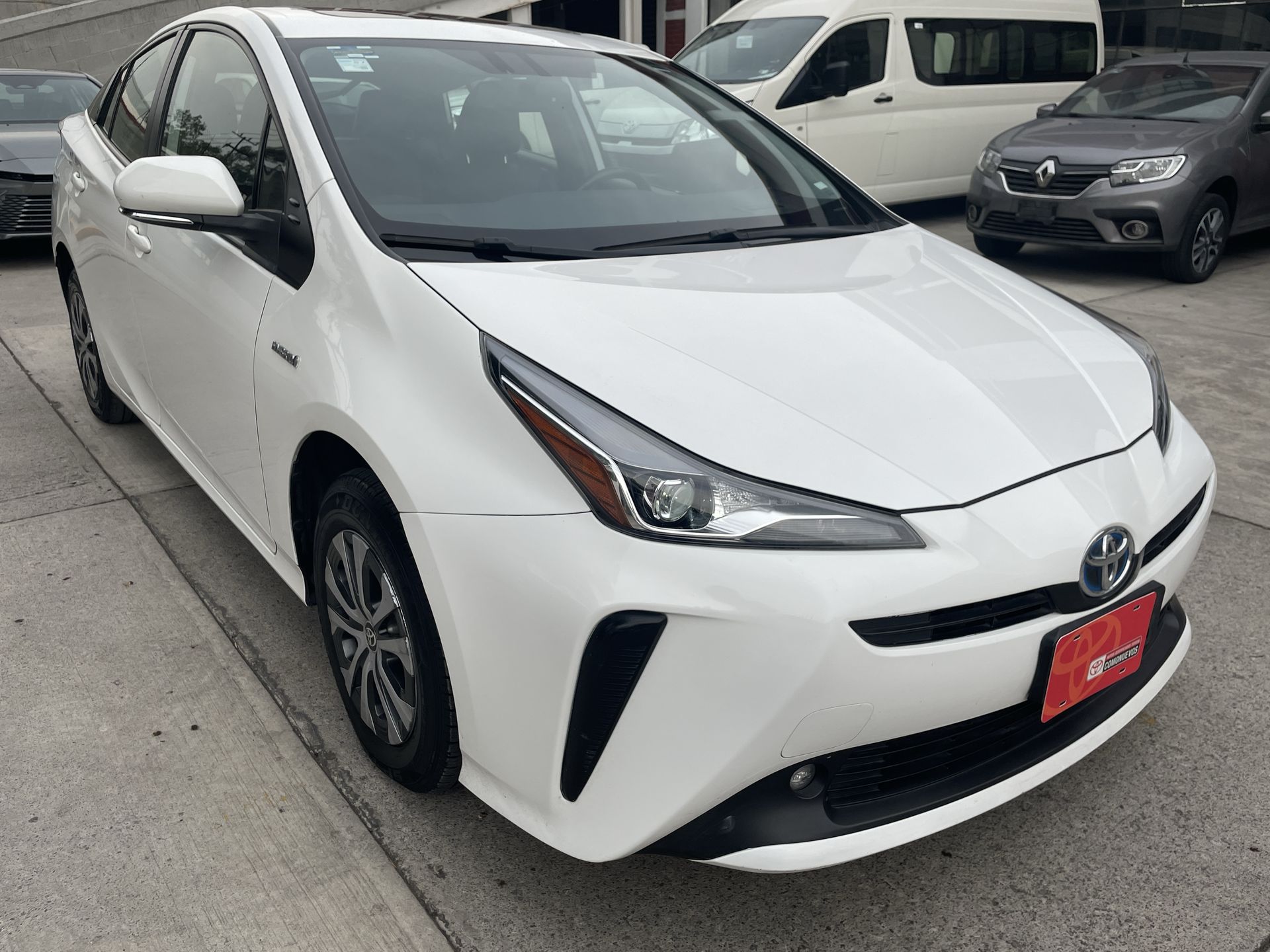 2021 Toyota PRIUS PREMIUM