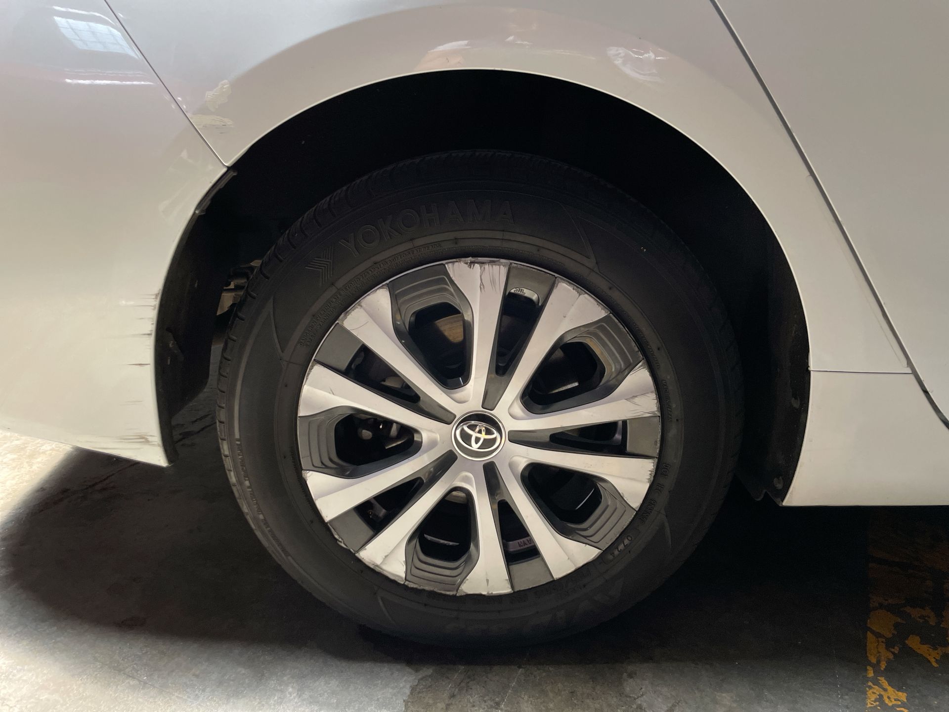 2022 Toyota PRIUS PREMIUM - BITONO