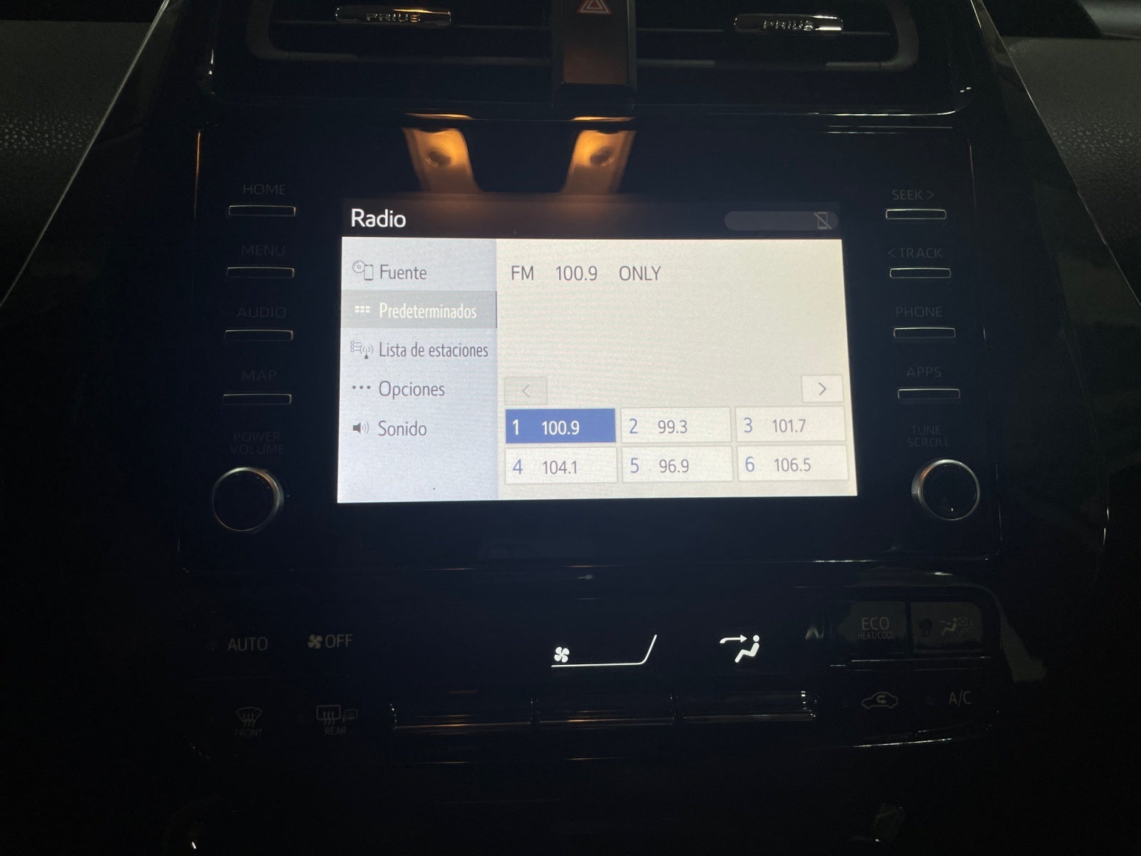 2020 Toyota PRIUS BASE
