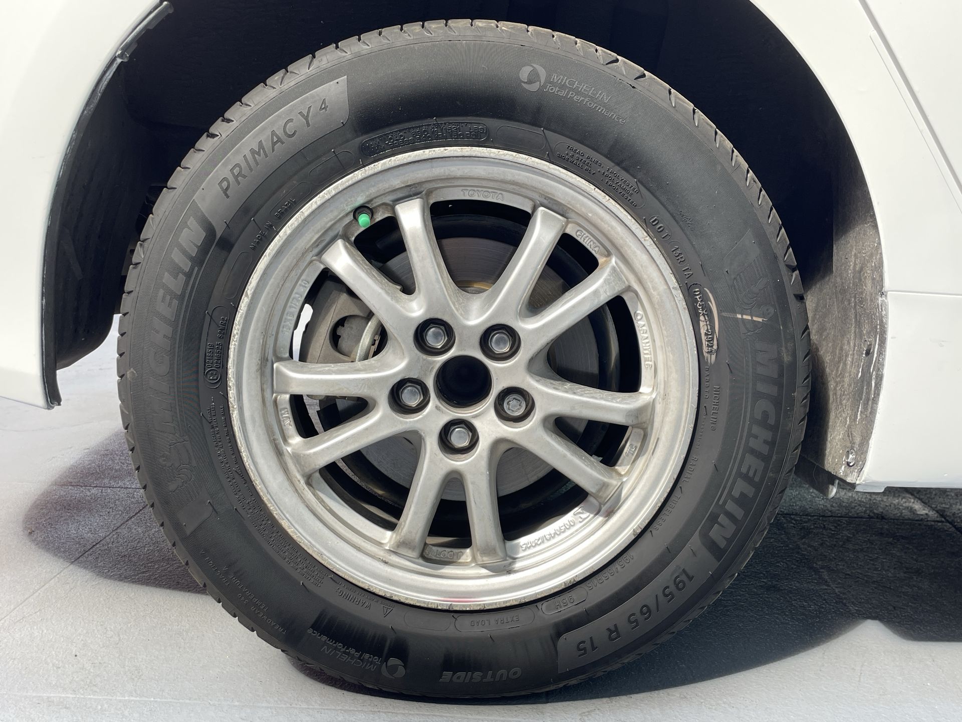 2020 Toyota PRIUS BASE BASE