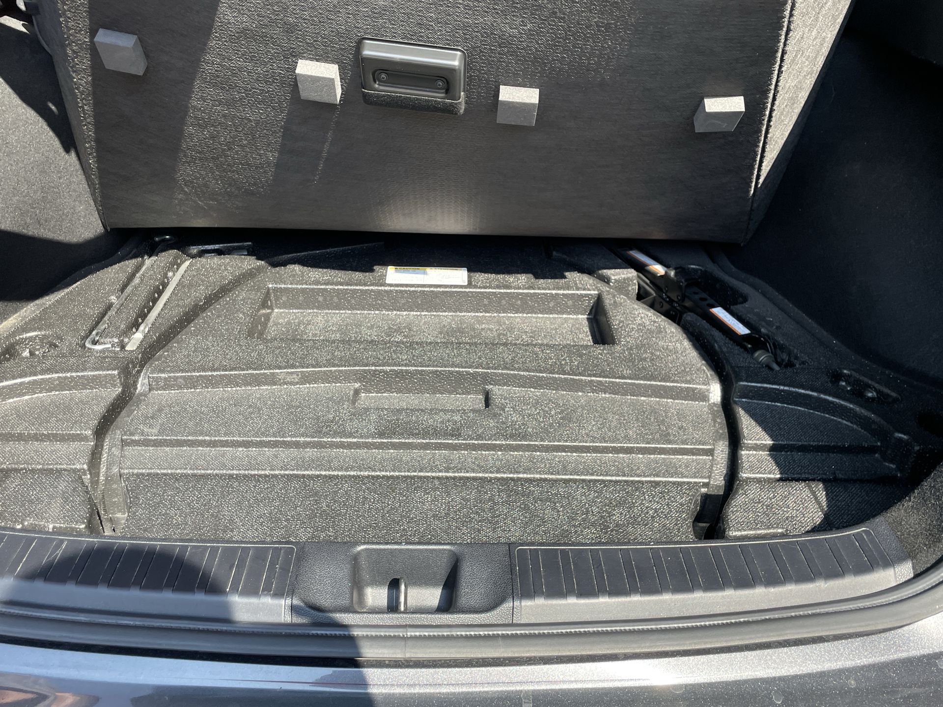 2020 Toyota PRIUS BASE