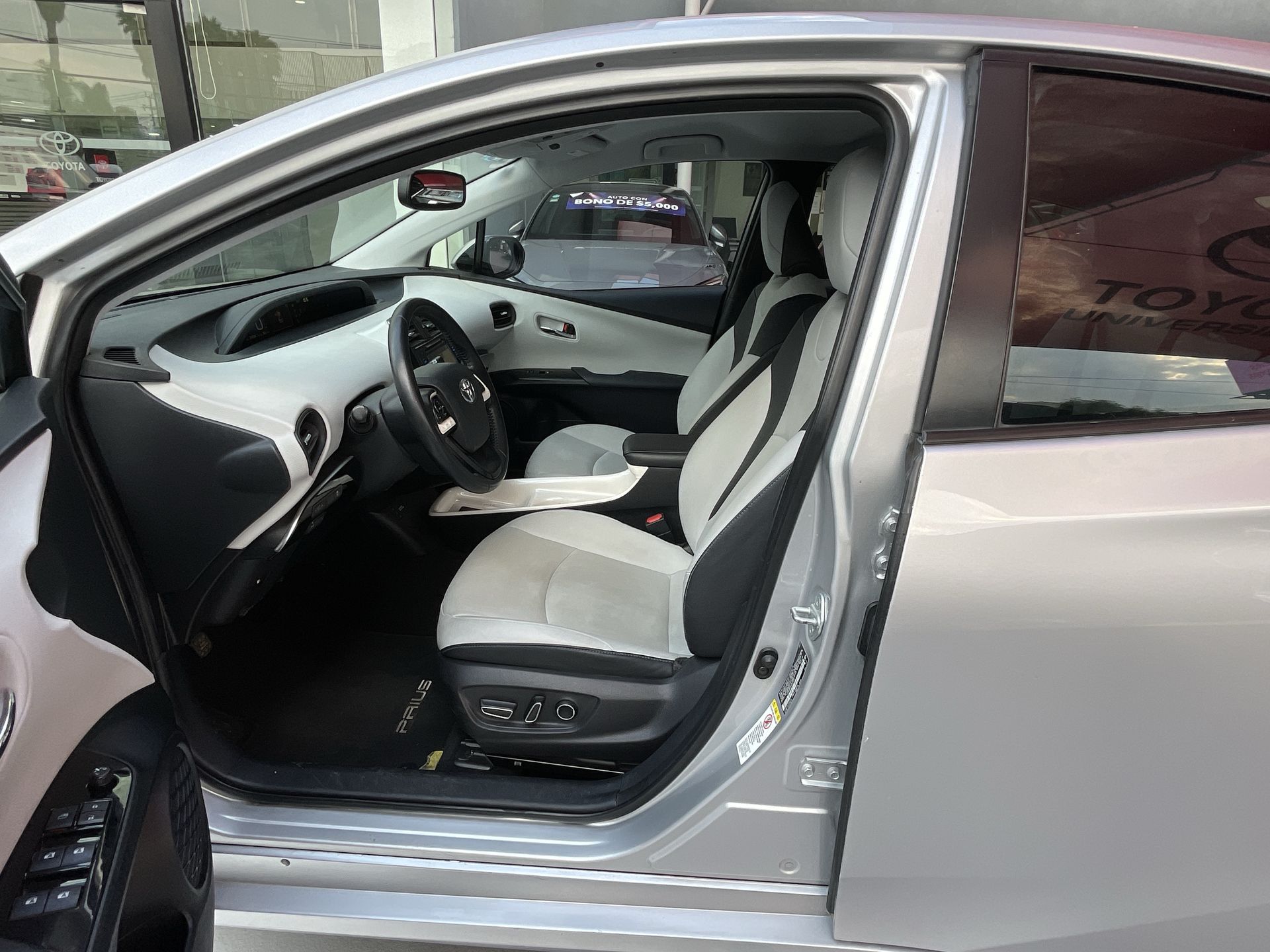 2017 Toyota PRIUS BASE PREMIUM CVT