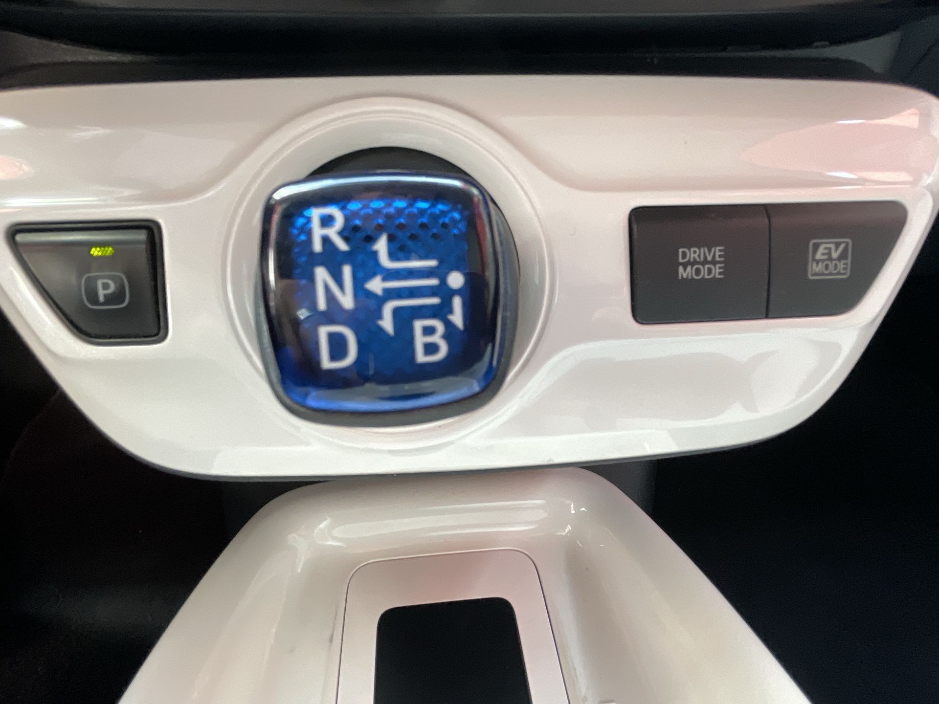 2017 Toyota PRIUS BASE PREMIUM CVT