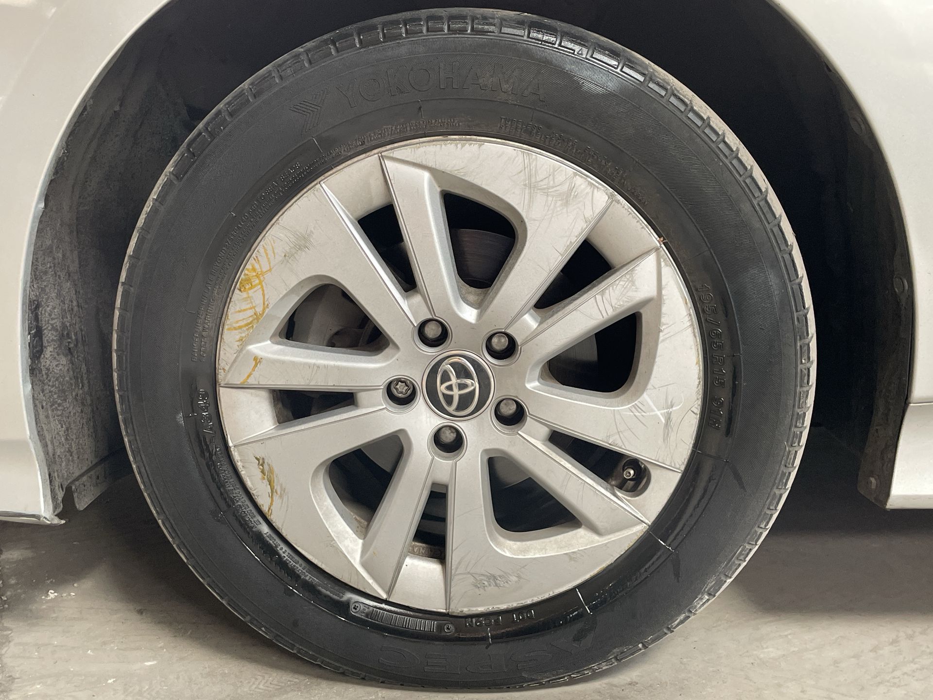 2017 Toyota PRIUS BASE PREMIUM CVT