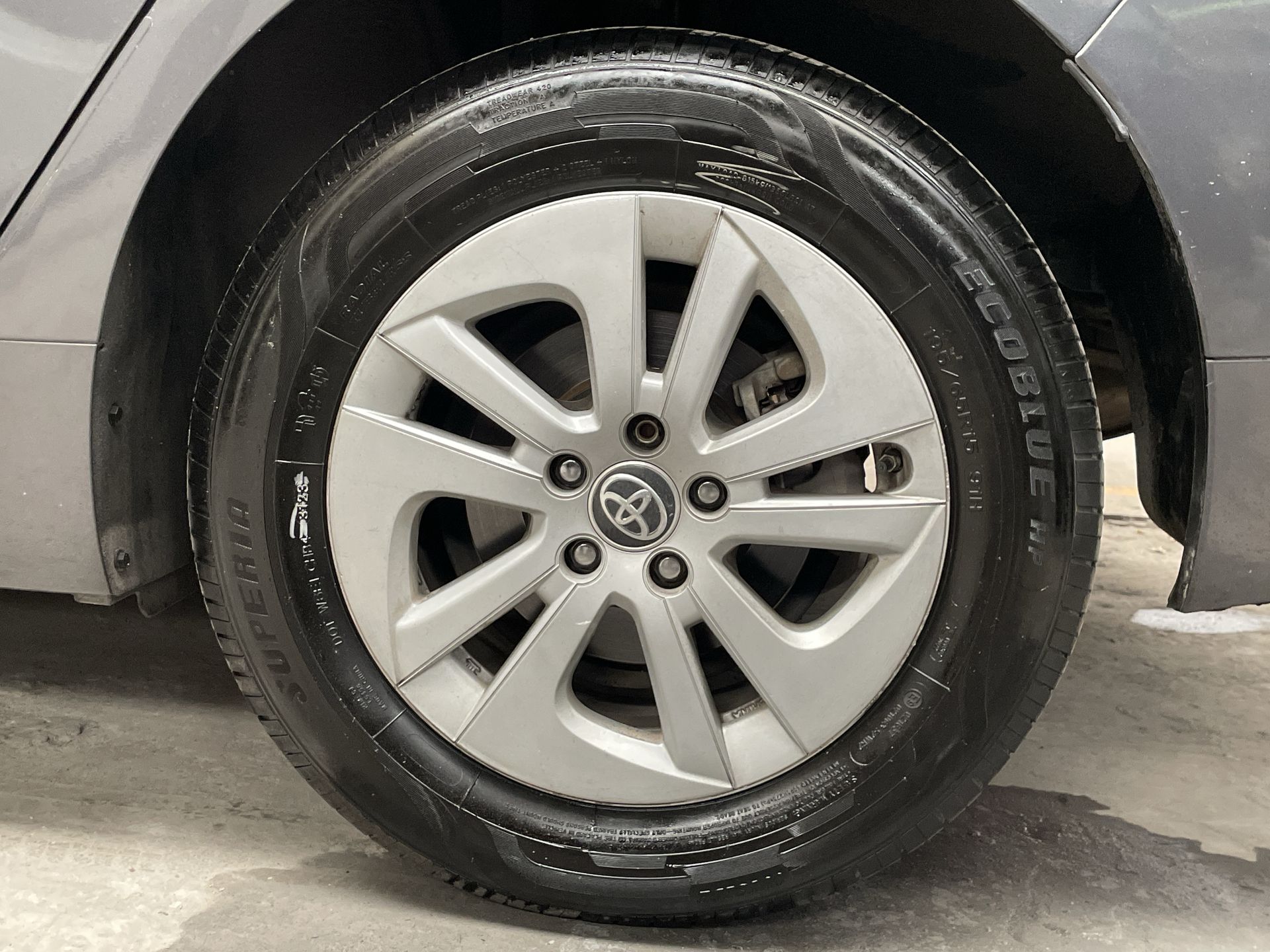 2018 Toyota PRIUS BASE BASE CVT