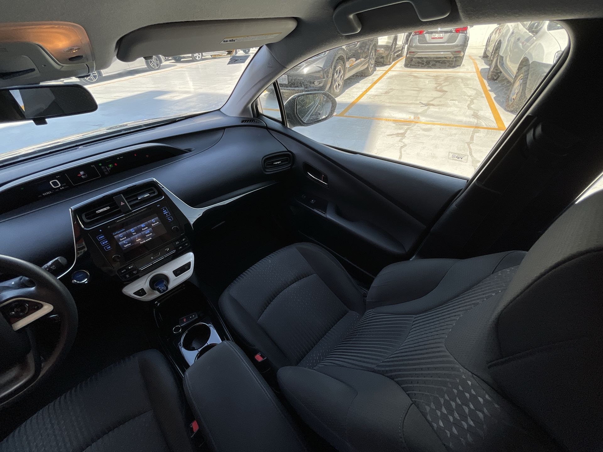 2017 Toyota PRIUS BASE CVT