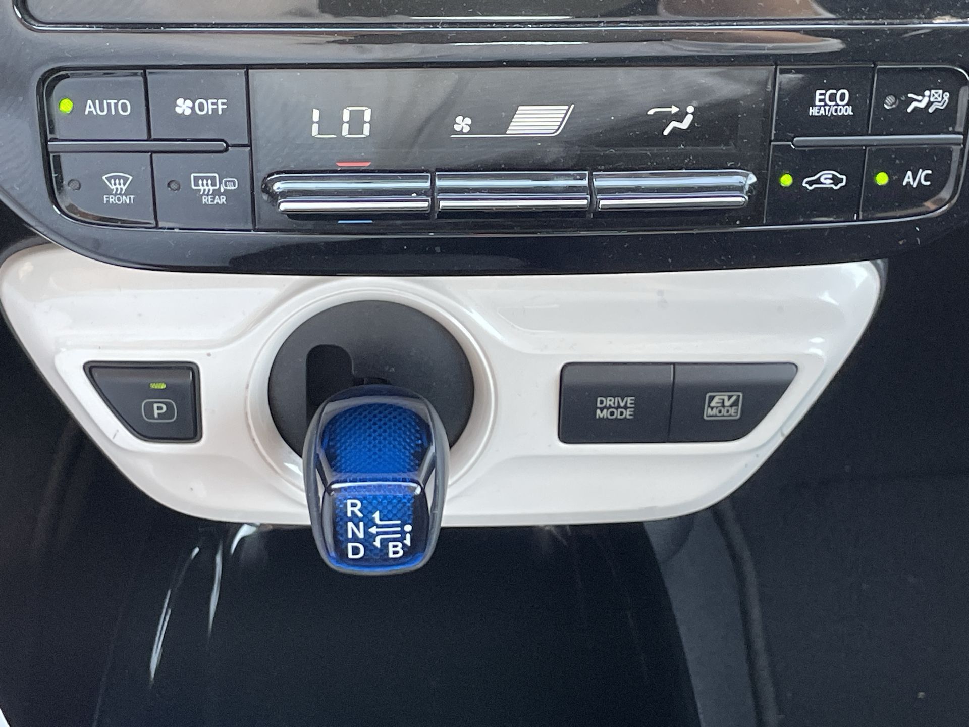 2017 Toyota PRIUS BASE CVT