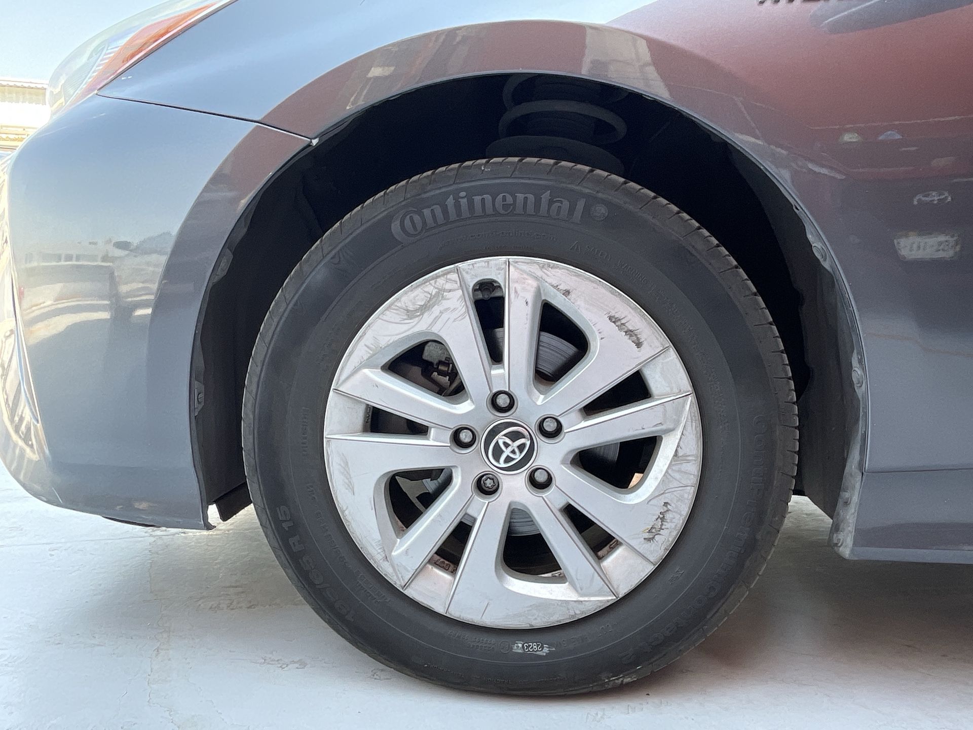 2017 Toyota PRIUS BASE CVT