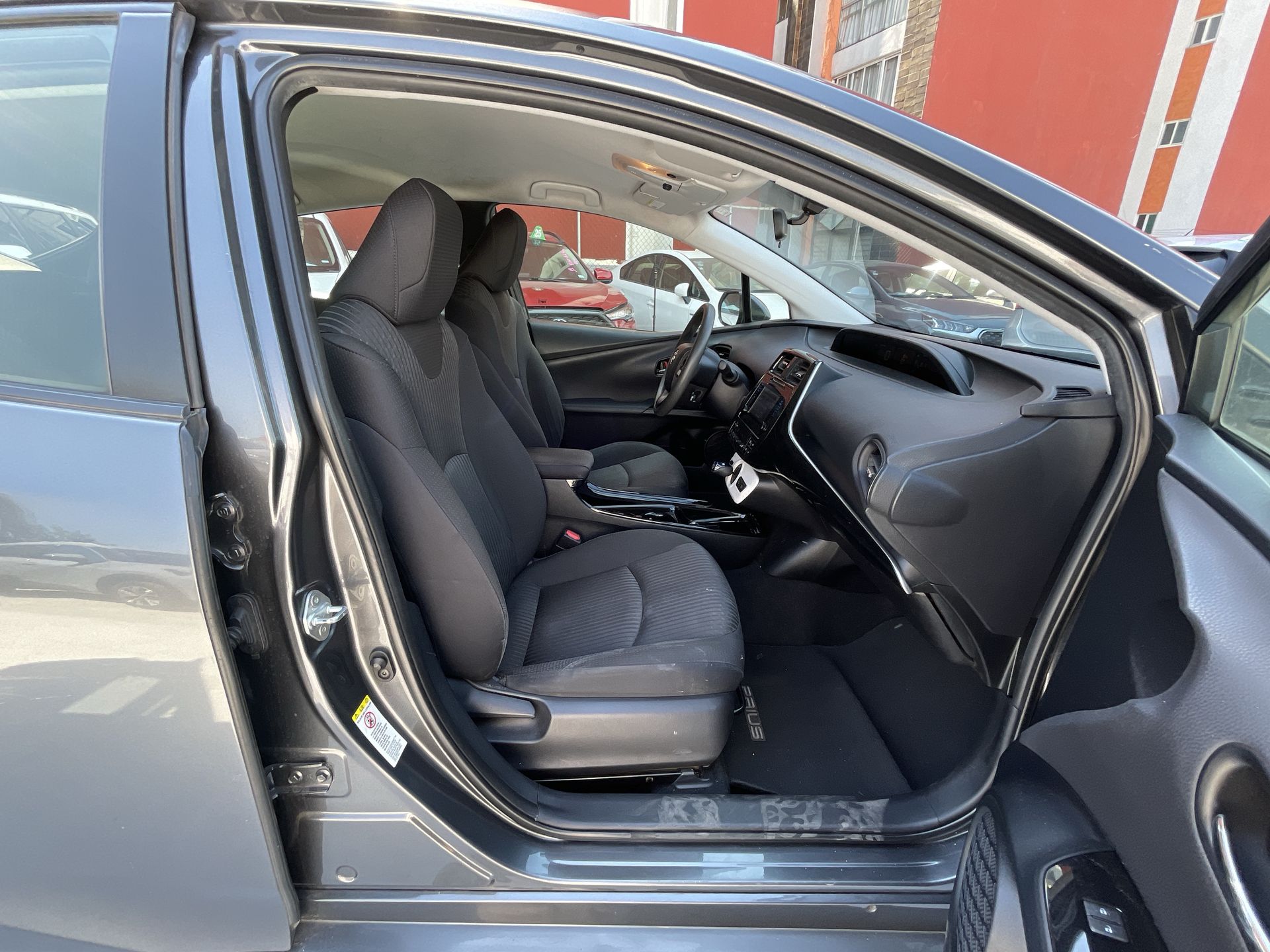 2017 Toyota PRIUS BASE CVT