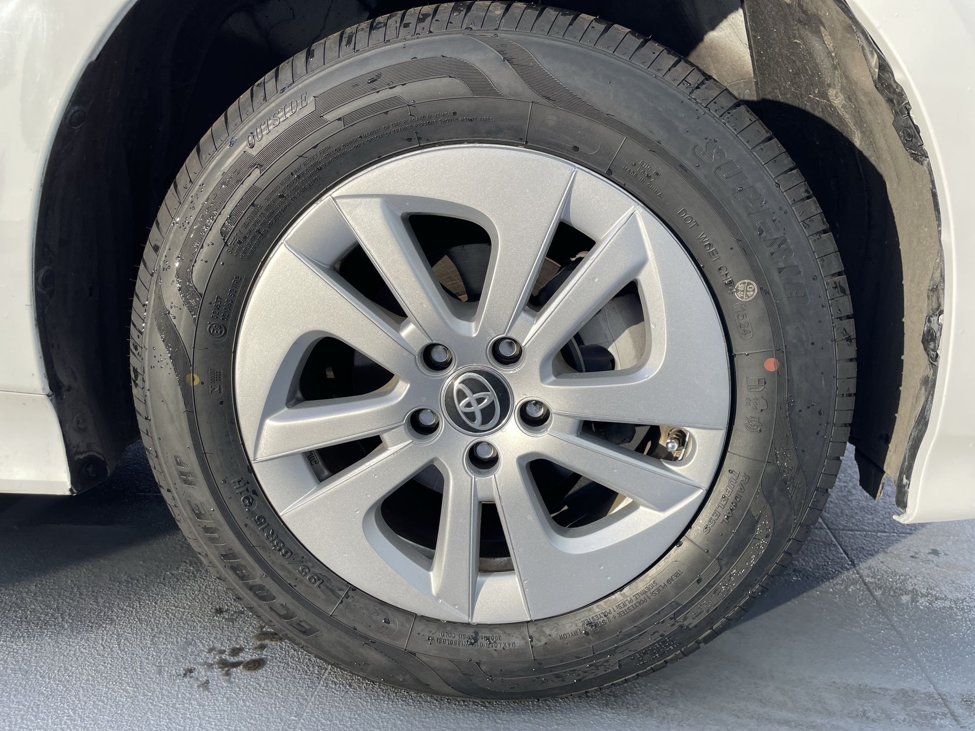 2018 Toyota PRIUS PREMIUM AT