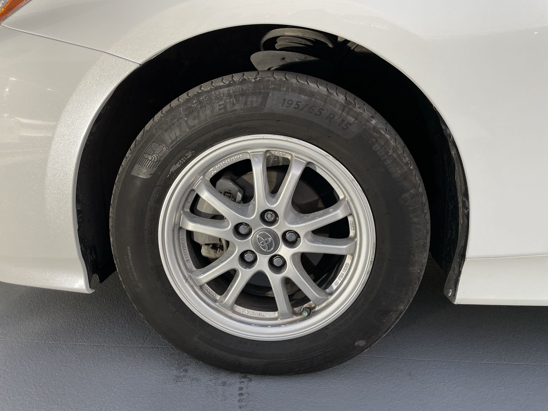 2017 Toyota PRIUS BASE PREMIUM CVT