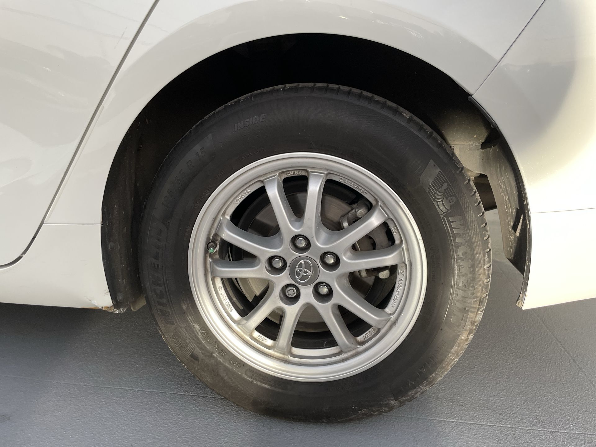 2017 Toyota PRIUS BASE PREMIUM CVT