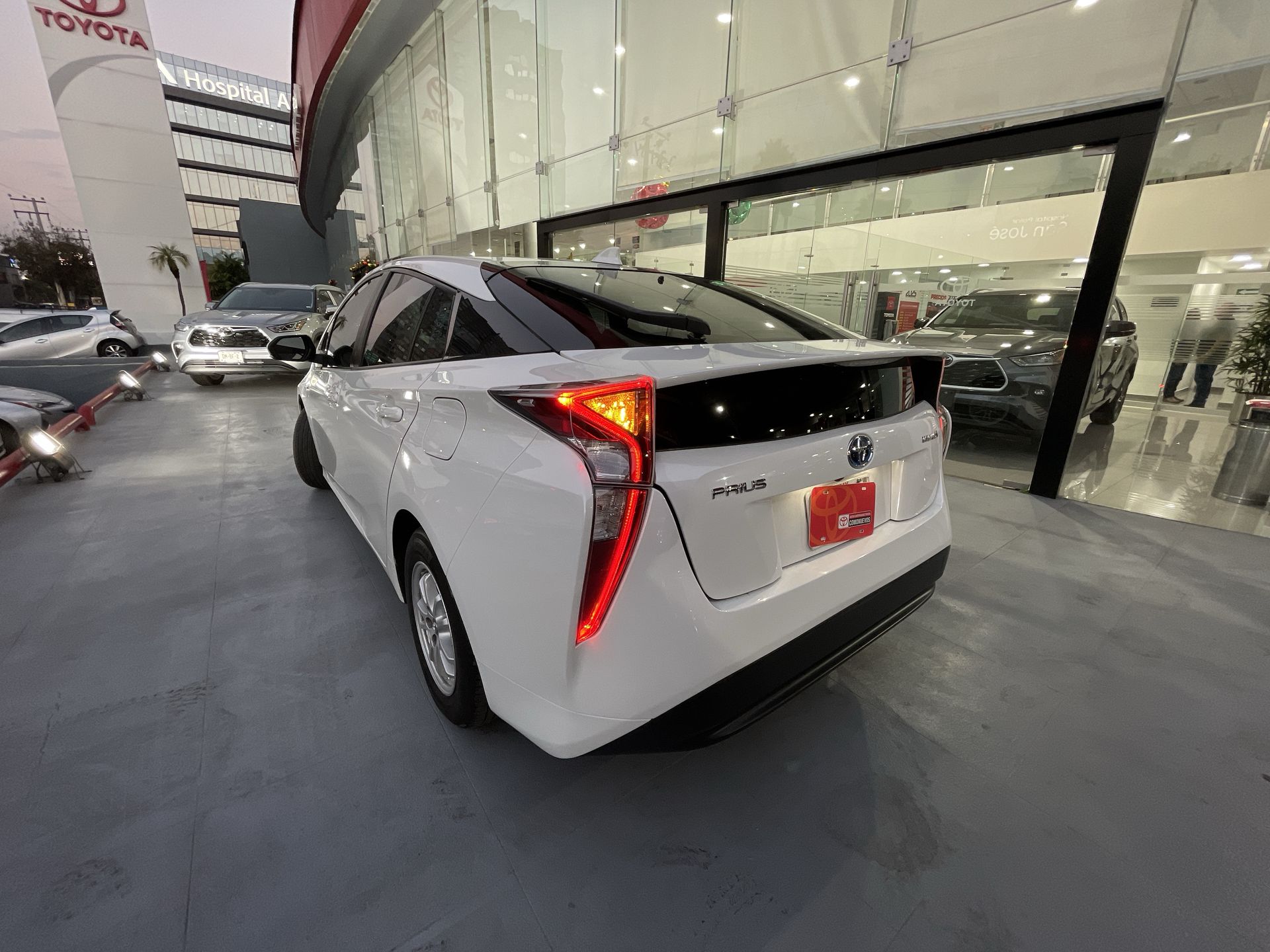 2017 Toyota PRIUS BASE PREMIUM CVT