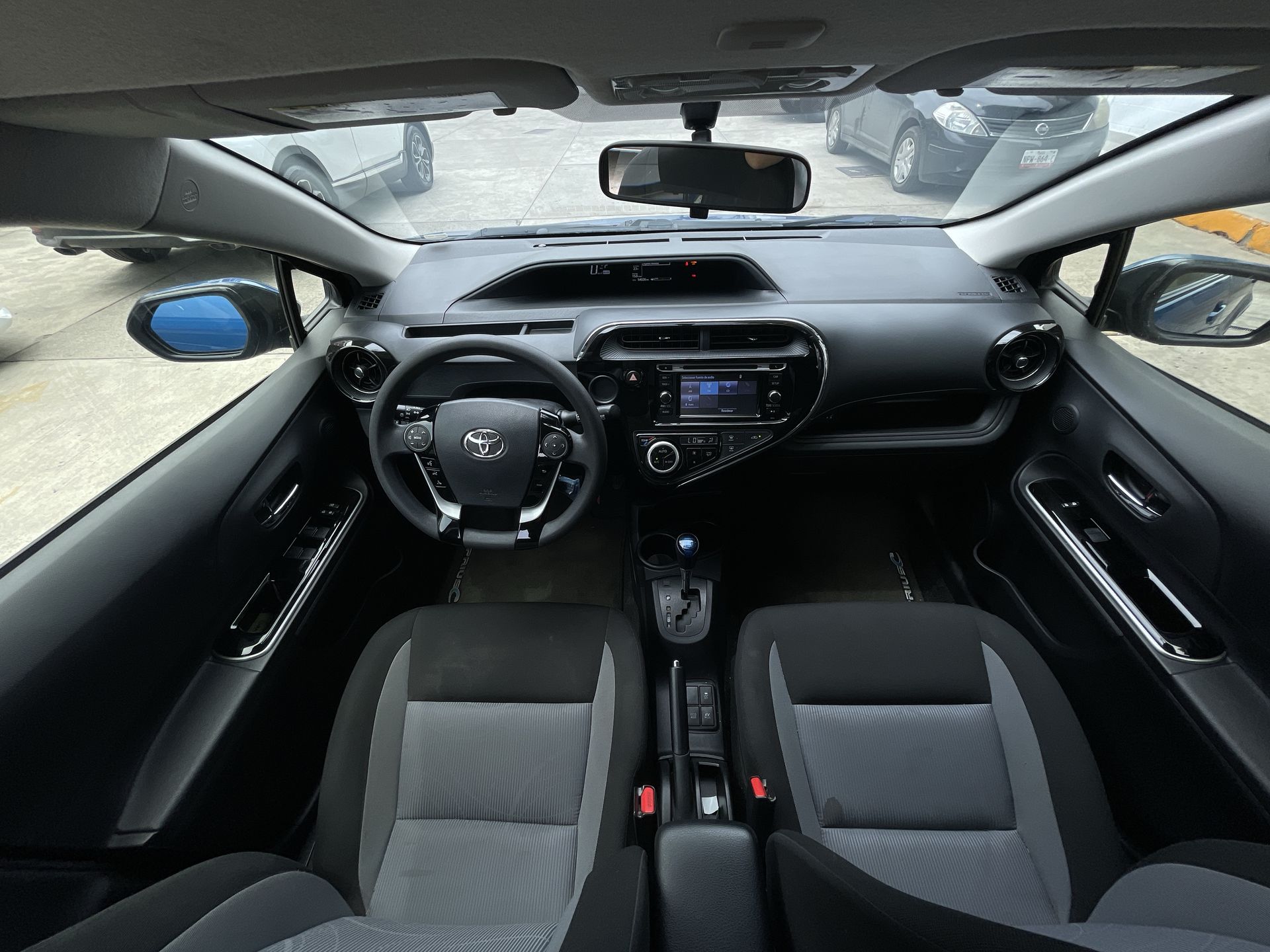 2021 Toyota PRIUS PRIUS C