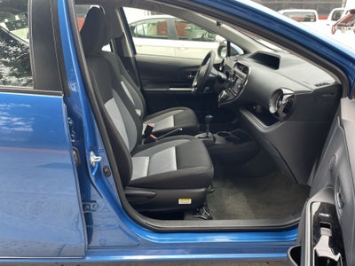 2021 Toyota PRIUS PRIUS C