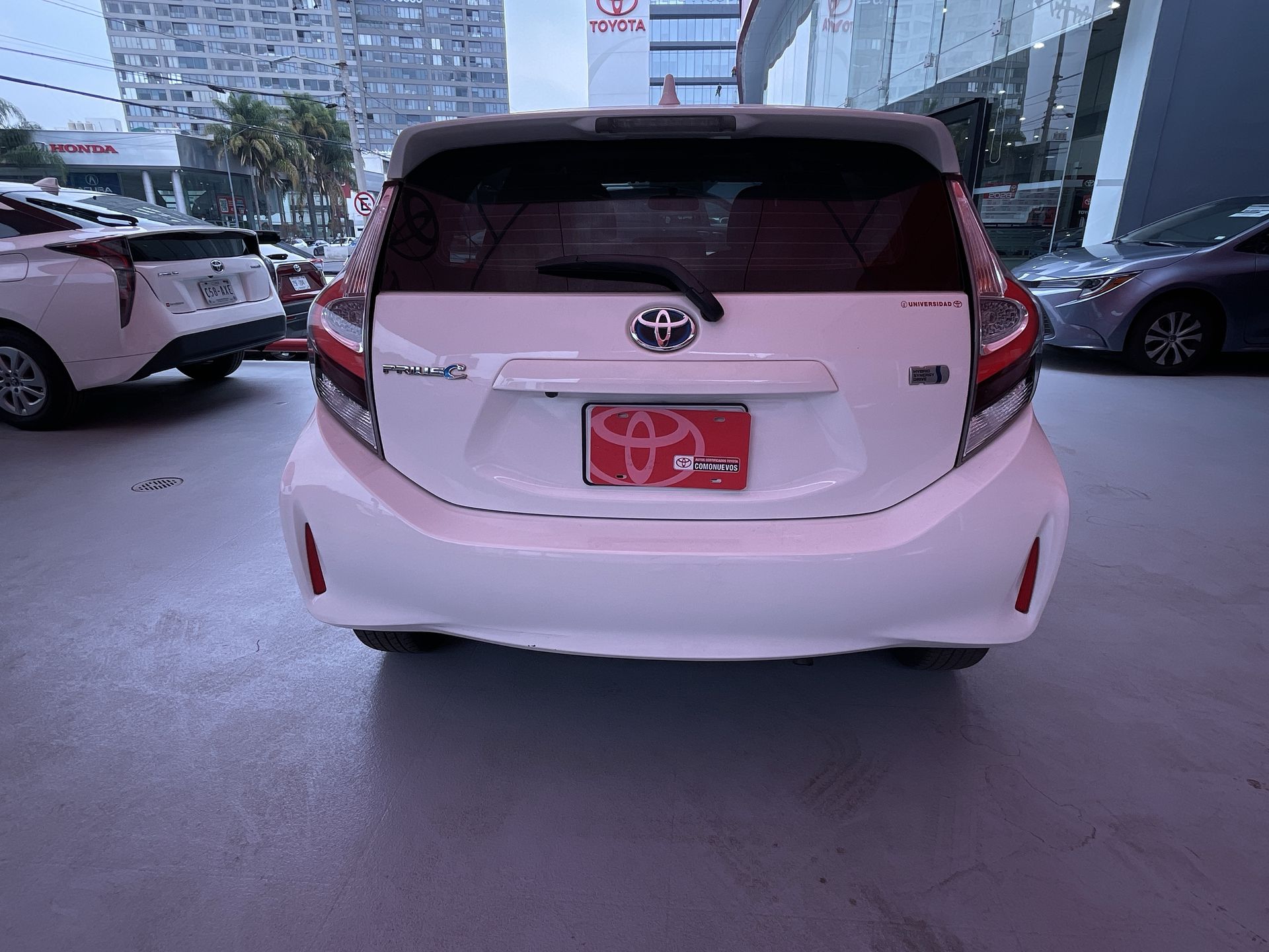 2020 Toyota PRIUS BASE PRIUS C