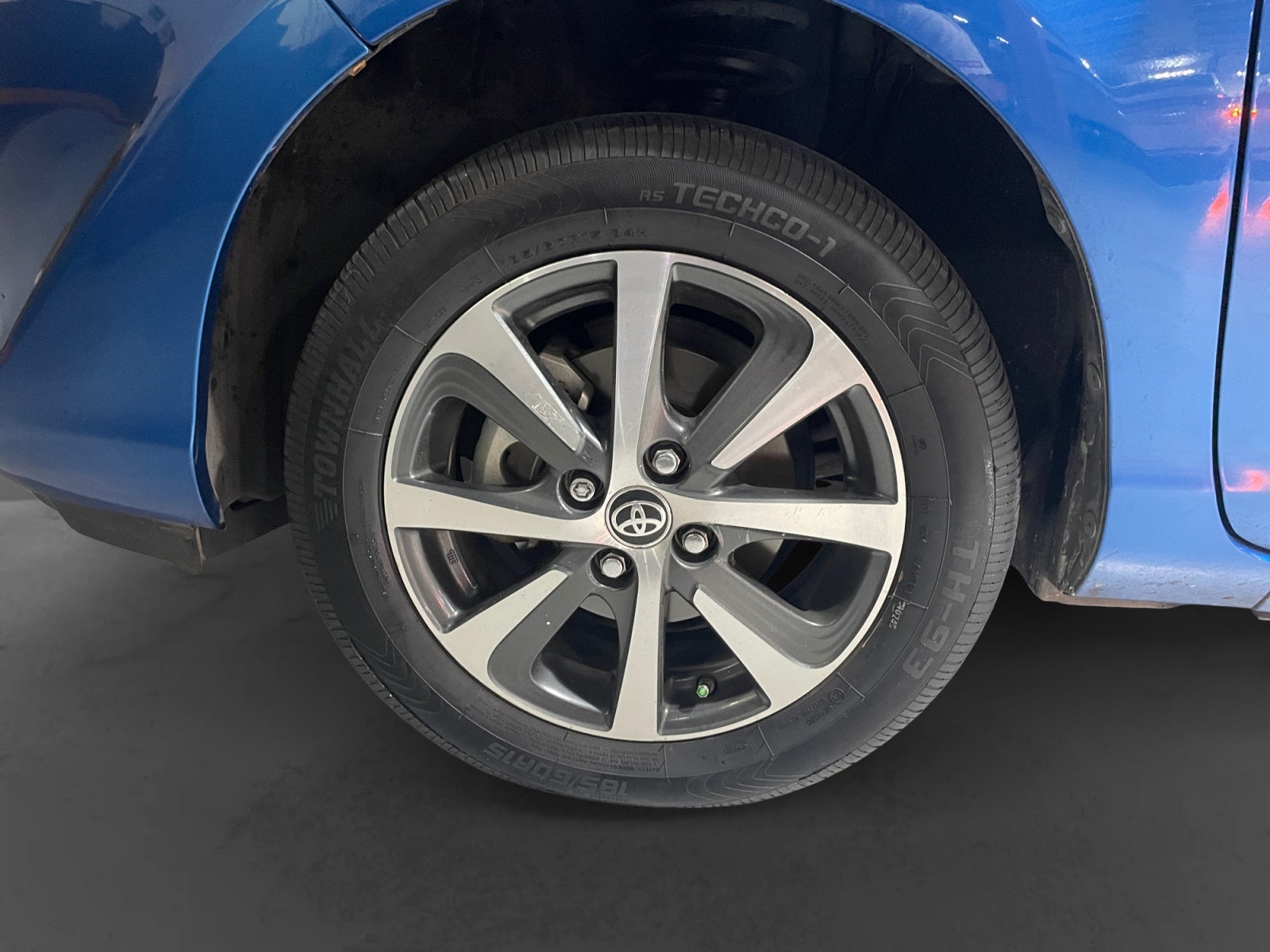 2018 Toyota PRIUS BASE 1.5 HYBRID AUTO