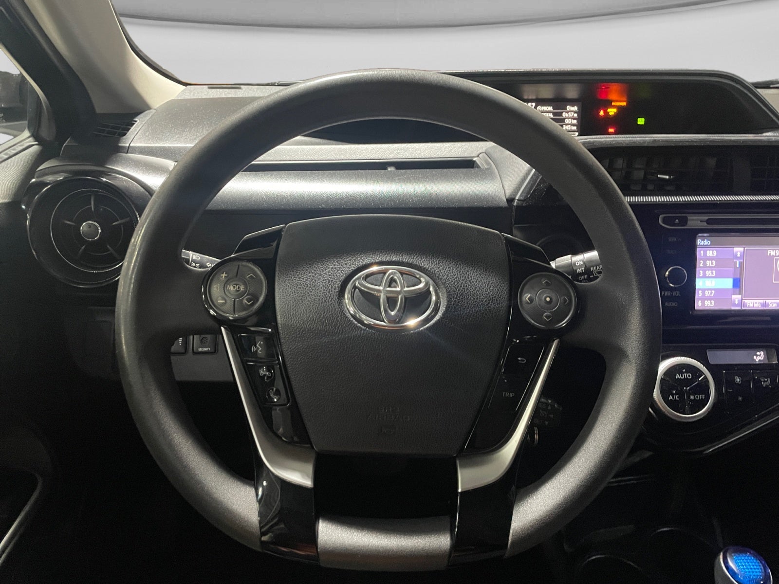 2018 Toyota PRIUS BASE 1.5 HYBRID AUTO
