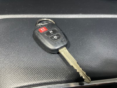 2018 Toyota PRIUS BASE 1.5 HYBRID AUTO