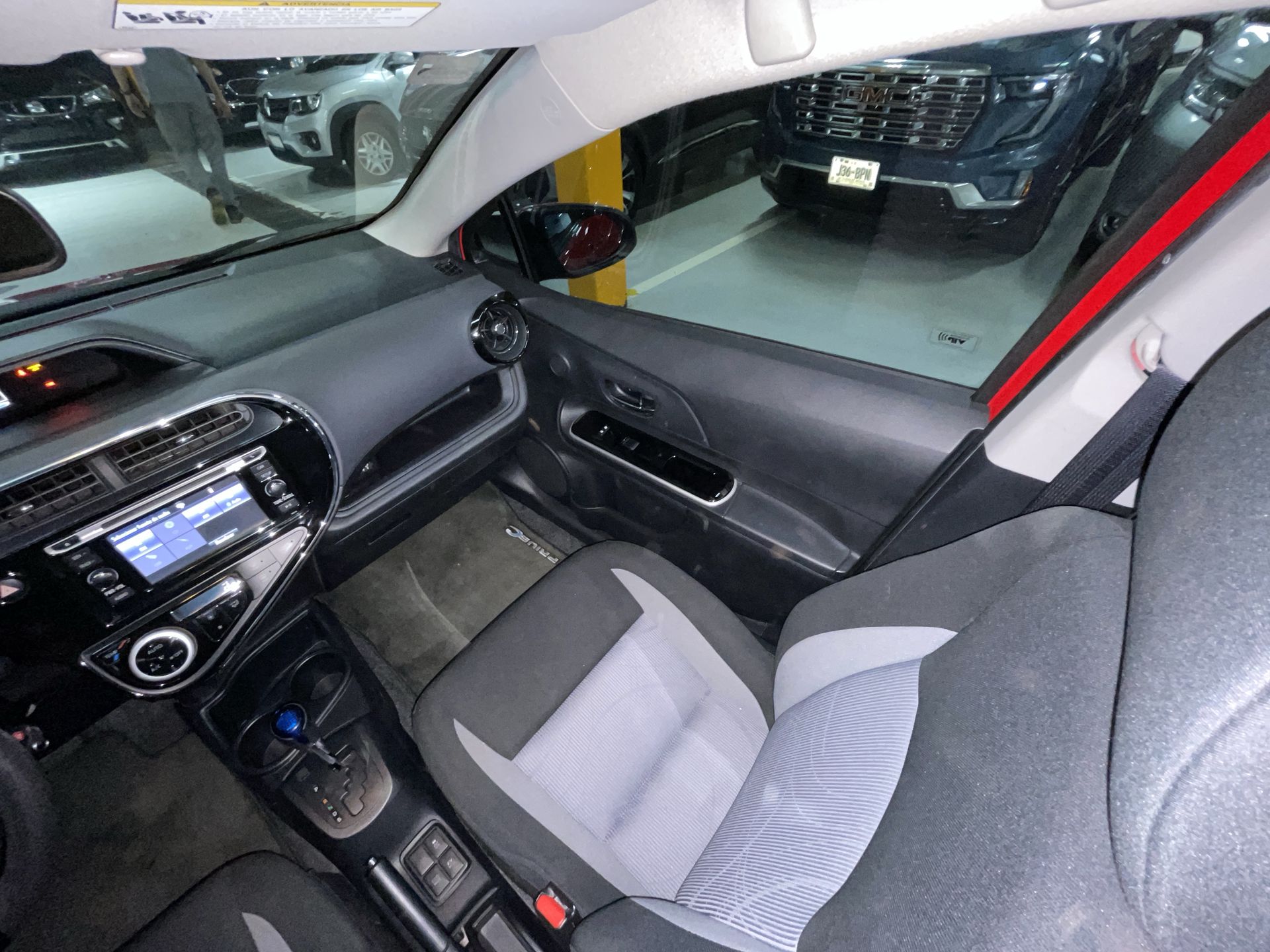 2018 Toyota PRIUS BASE 1.5 HYBRID AUTO