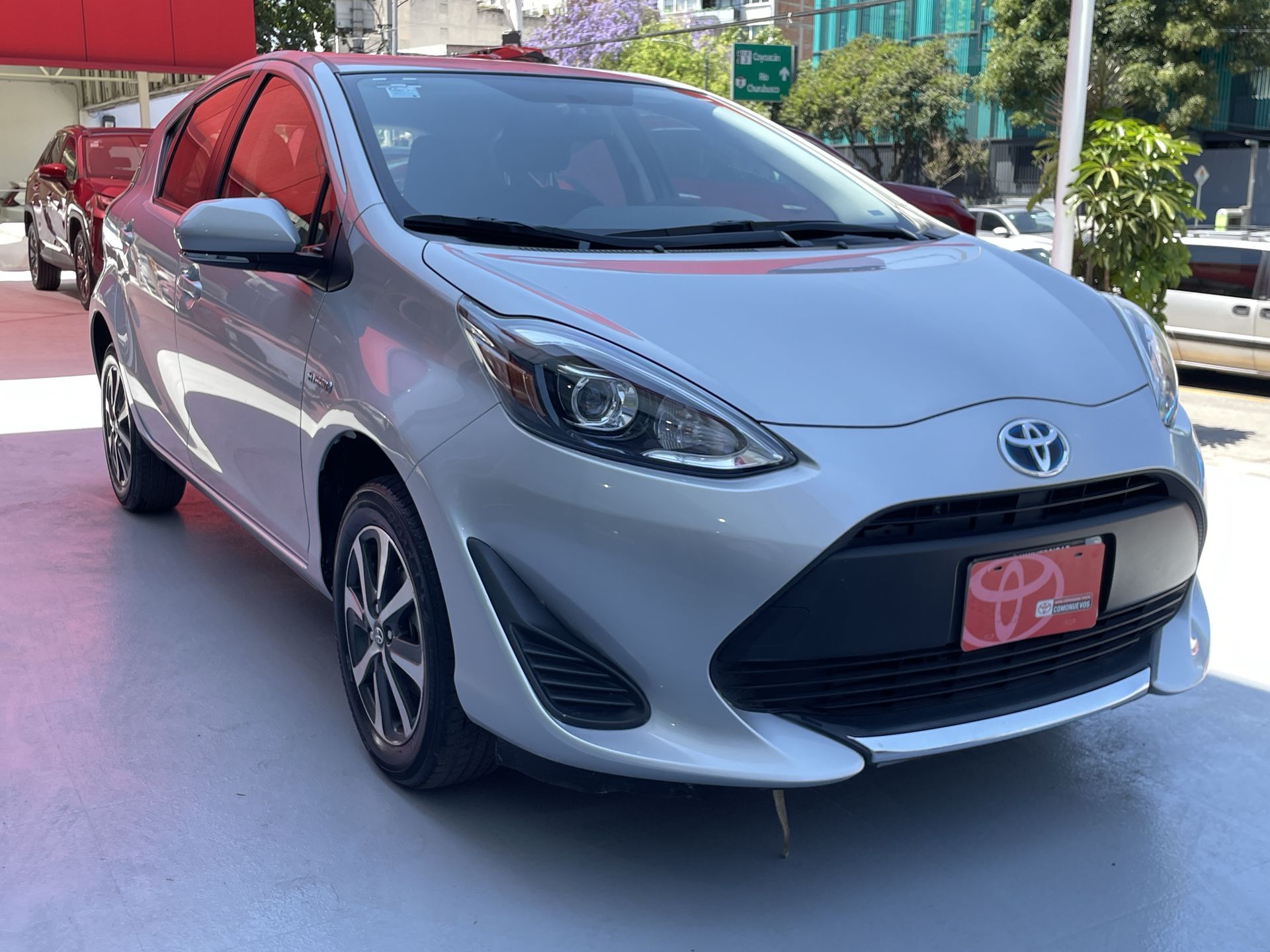 2021 Toyota PRIUS BASE BASE