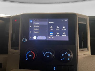 2025 Toyota HIACE VENTANAS SUPERLARGA