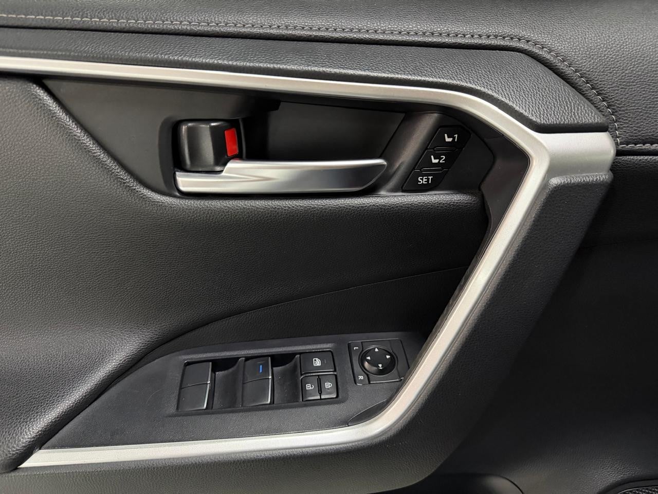 2020 Toyota RAV4 RAV4 FWD LIMITED HV