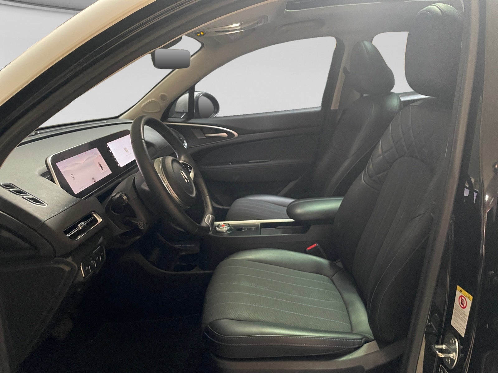 2025 GWM   GREAT WALL MOTORS ORA 63KWH LUXURY