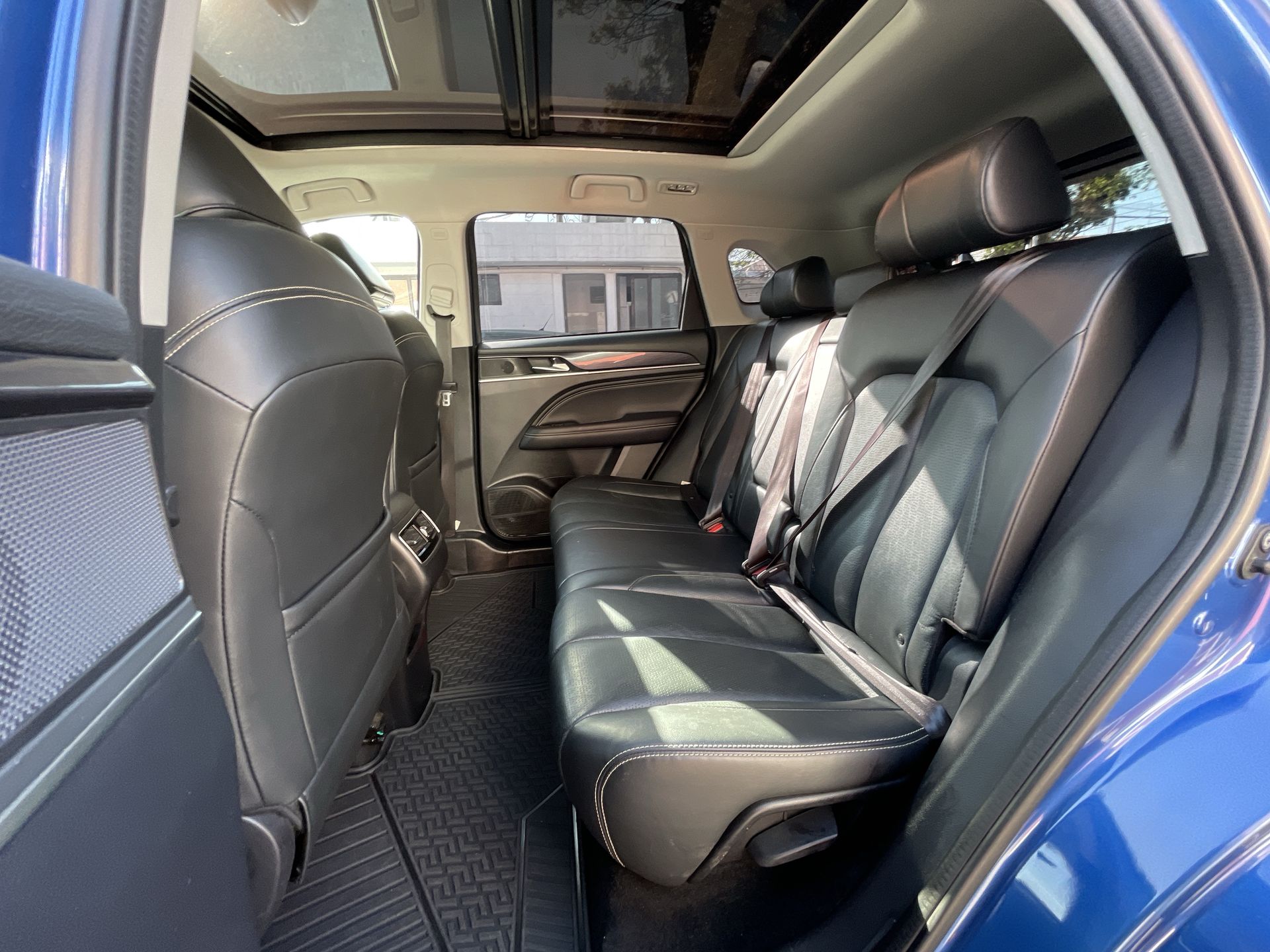 2023 Dodge JOURNEY GT