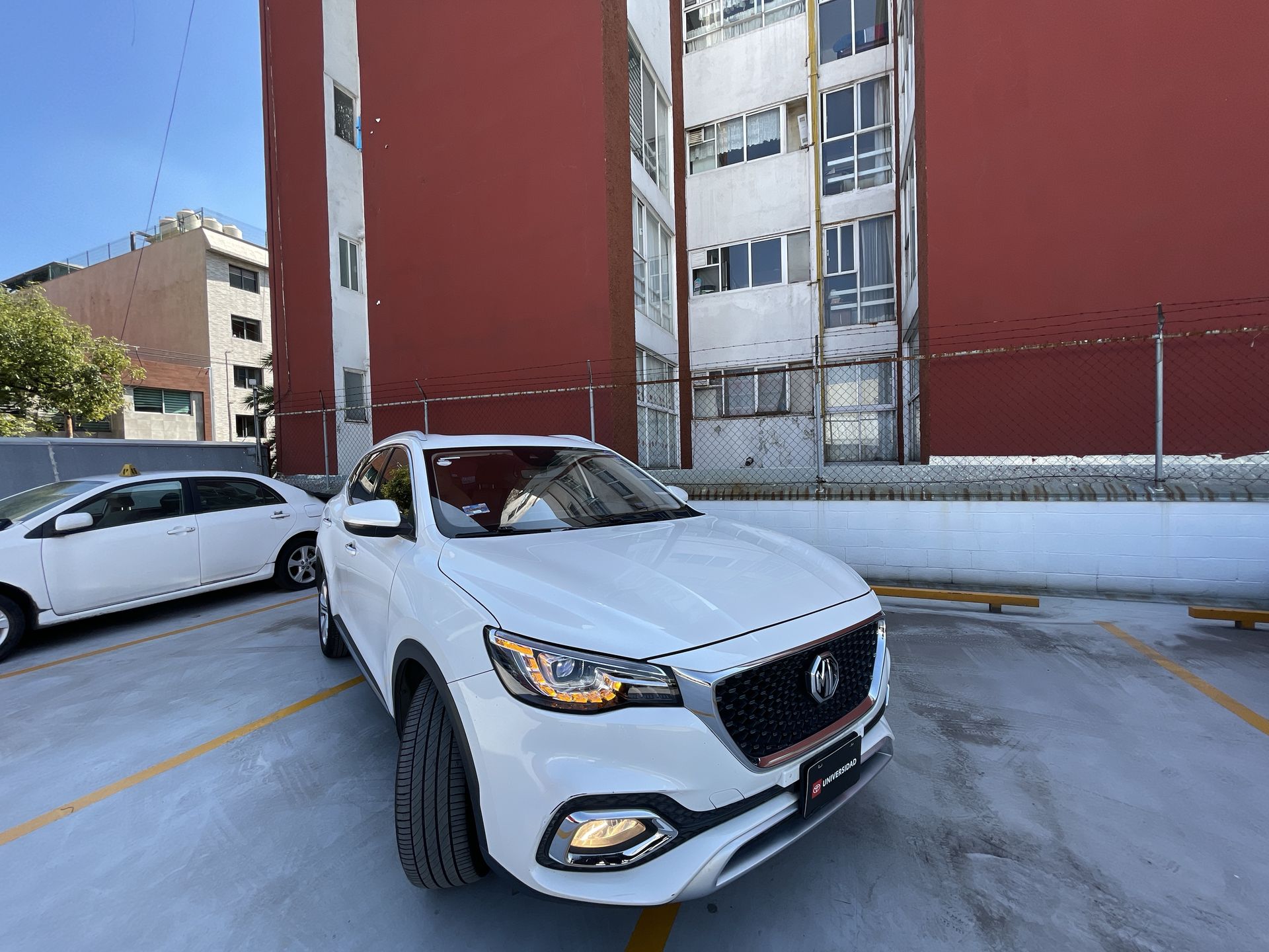 2023 MG HS 2.0T LUX TROPHY DCT