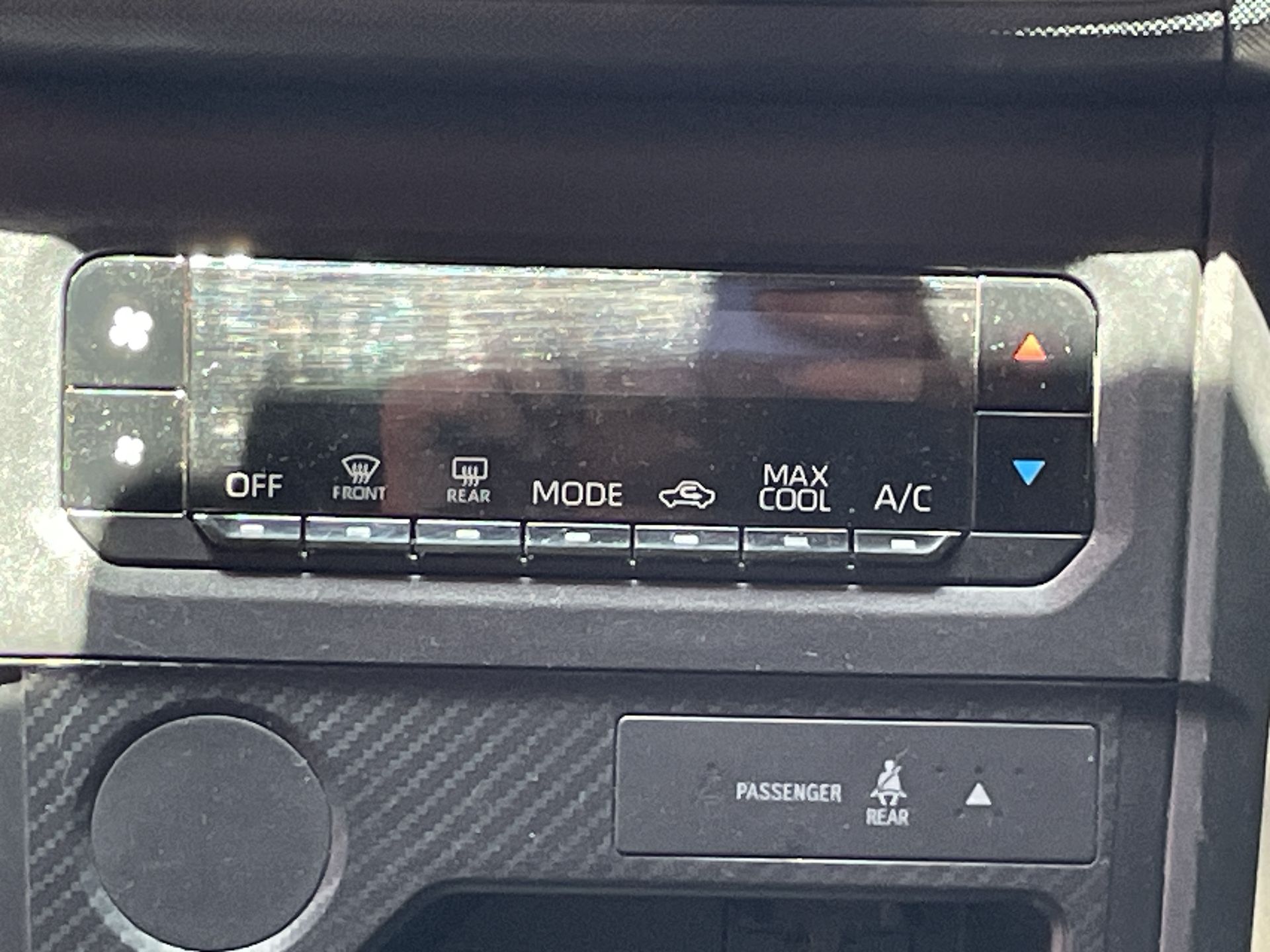 2024 Toyota AVANZA LE MT