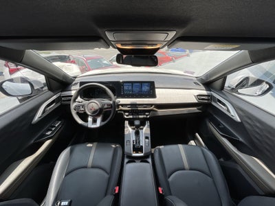 2025 Mitsubishi OUTLANDER SE PLUS