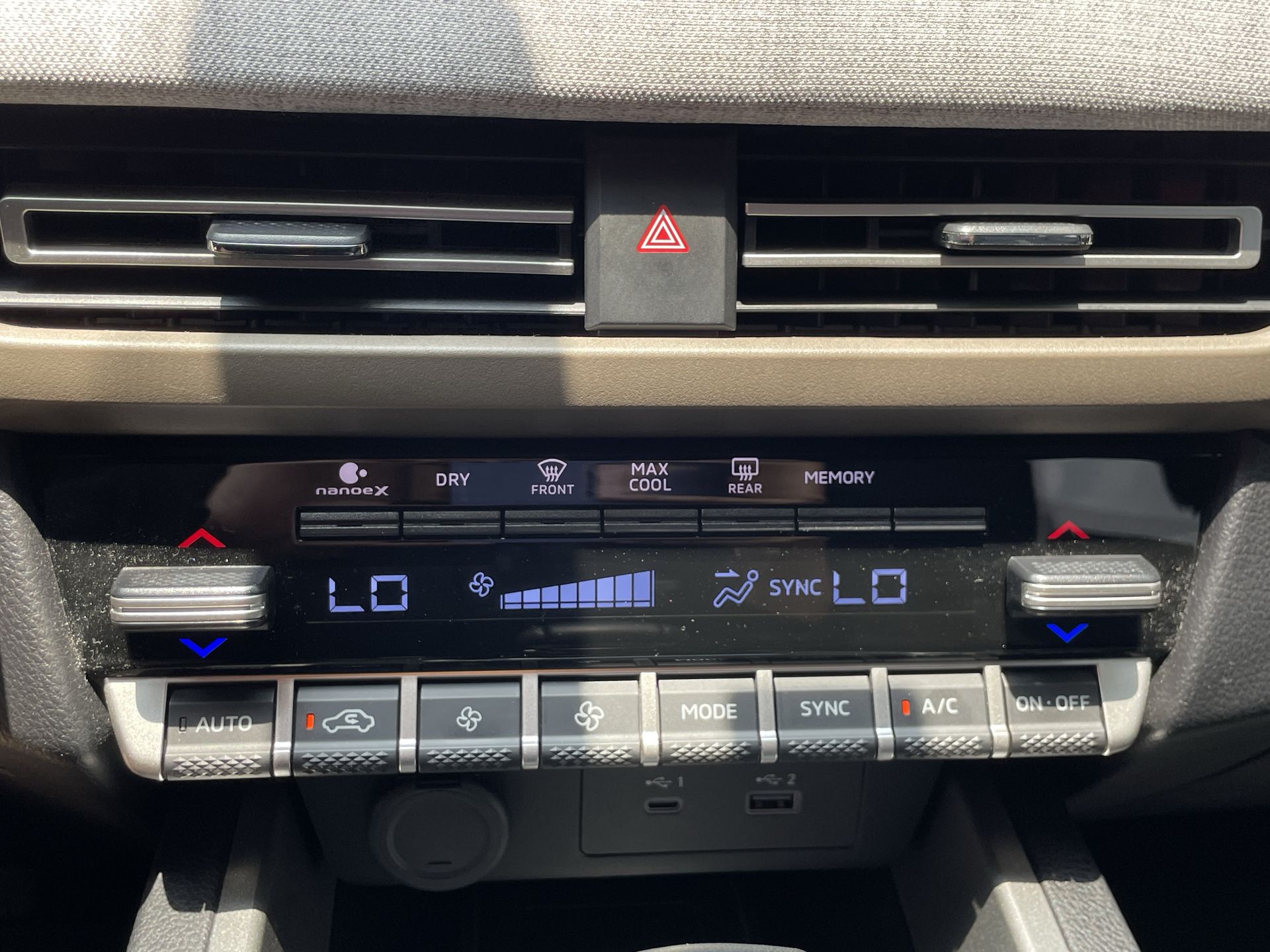2025 Mitsubishi OUTLANDER SE PLUS