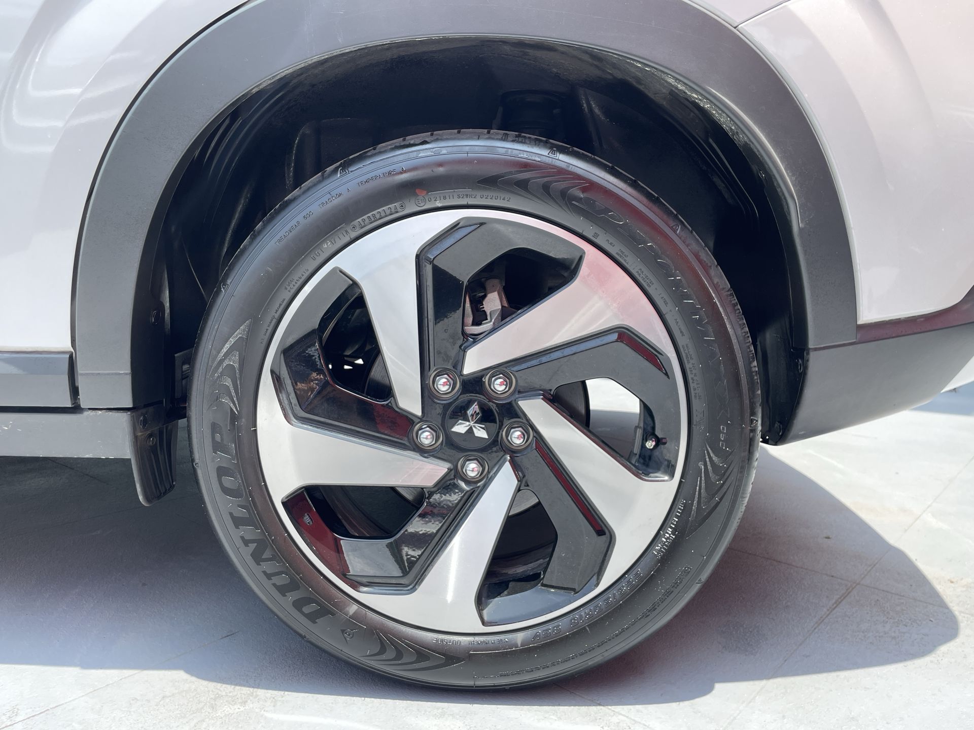 2025 Mitsubishi OUTLANDER SE PLUS