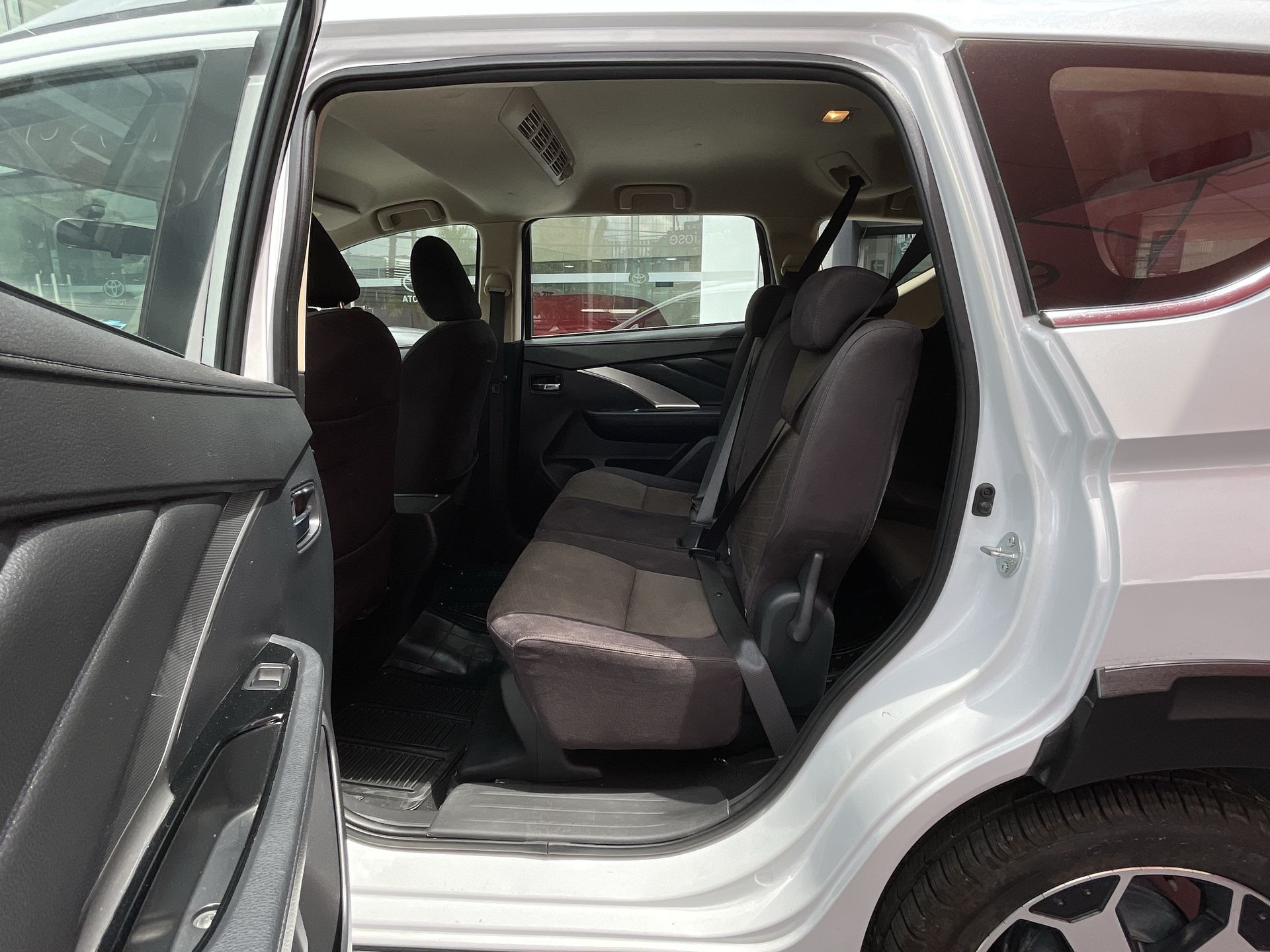 2023 Mitsubishi XPANDER CROSS LIMITED LIMITED