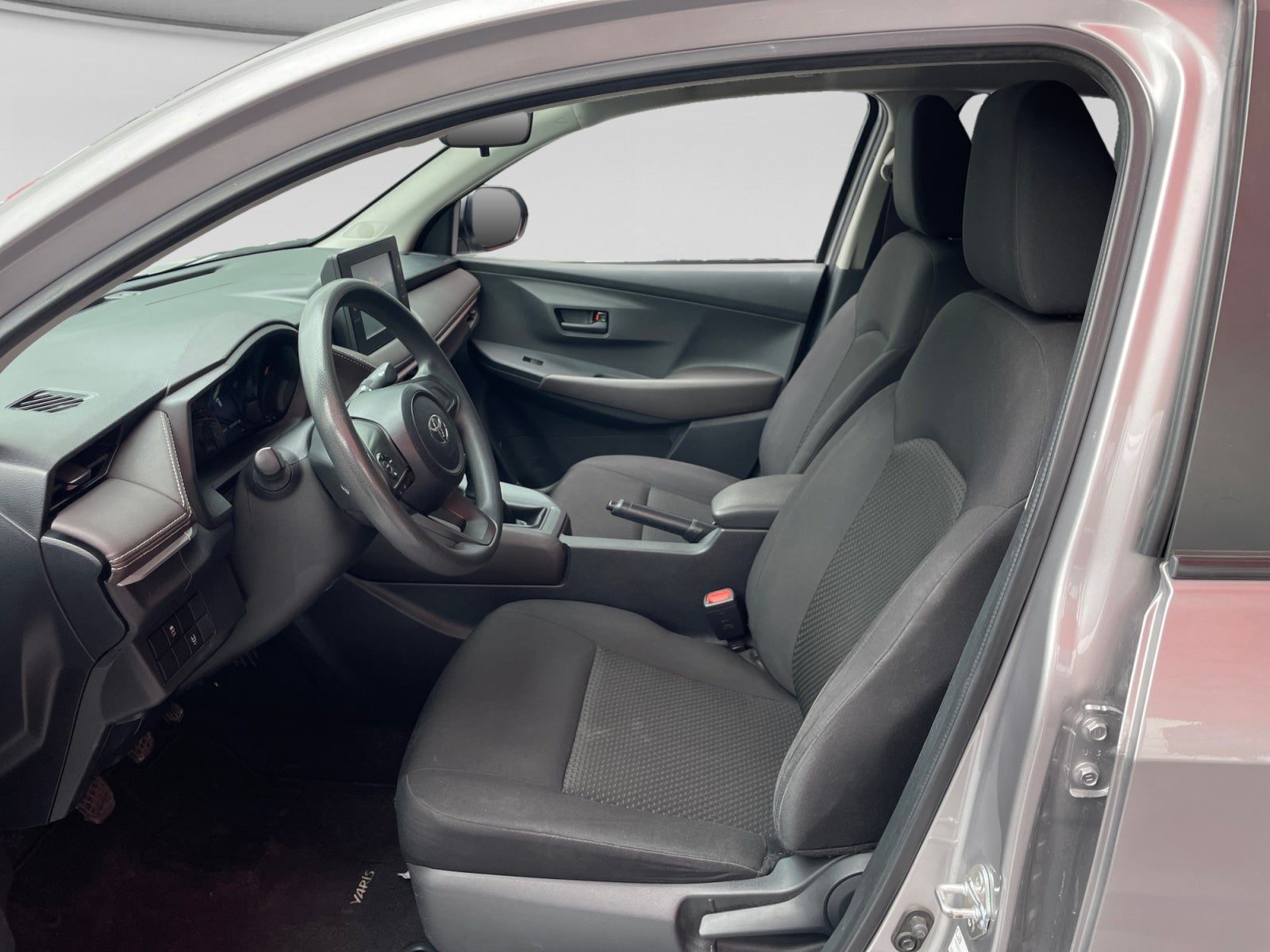 2023 Toyota YARIS BASE MT