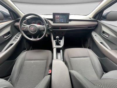 2023 Toyota YARIS BASE MT