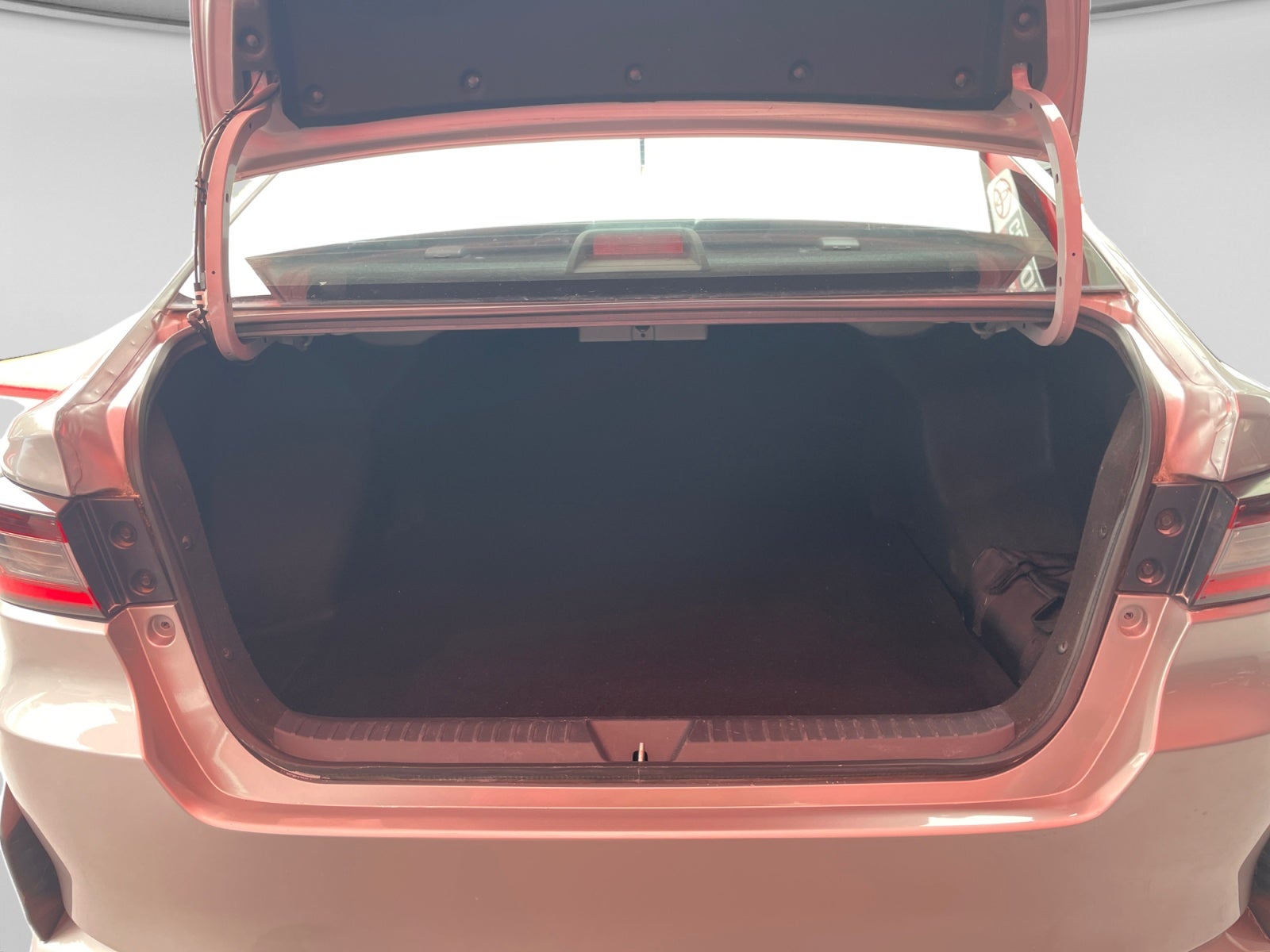 2023 Toyota YARIS BASE MT