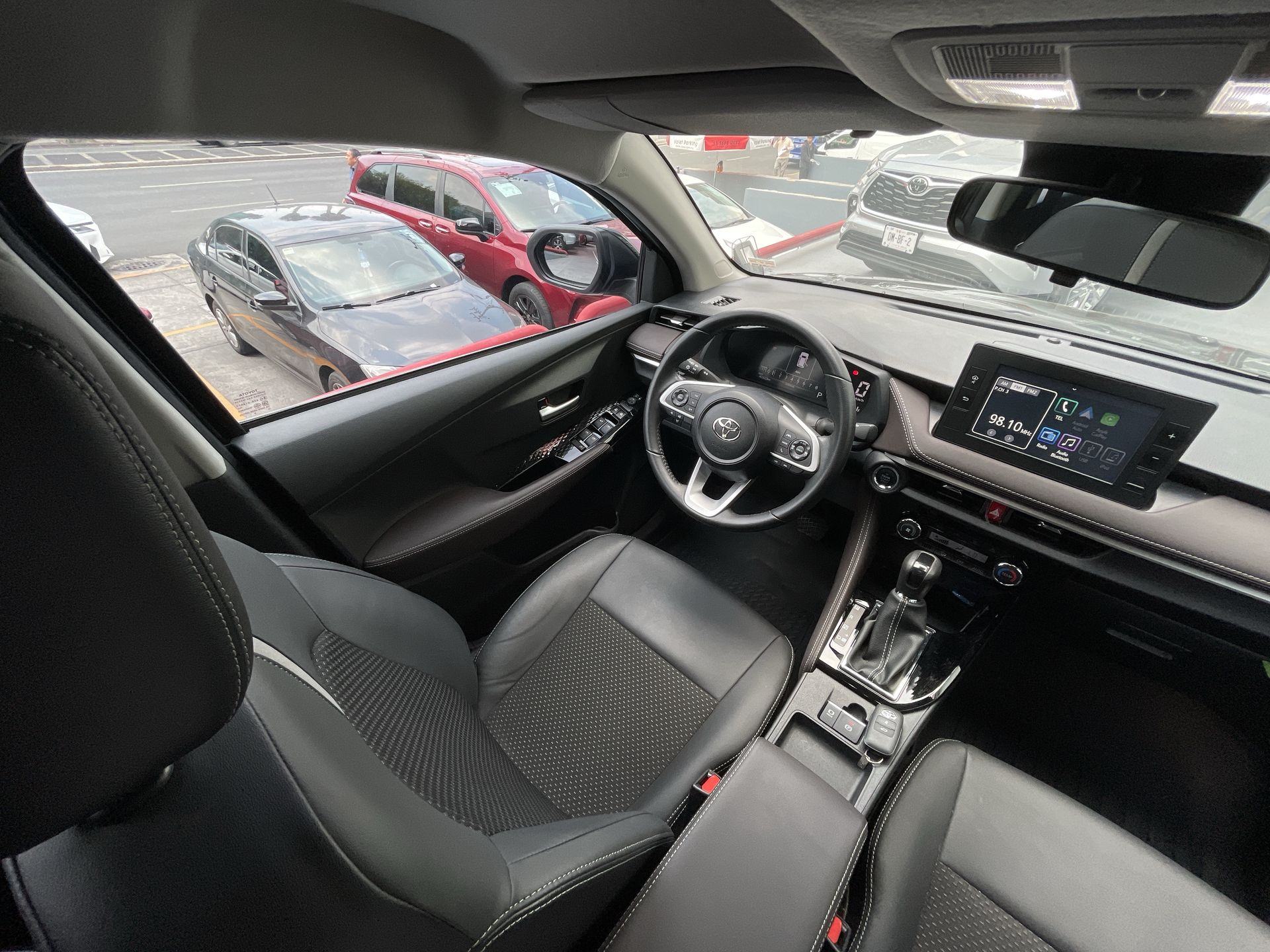 2024 Toyota YARIS S HI CVT