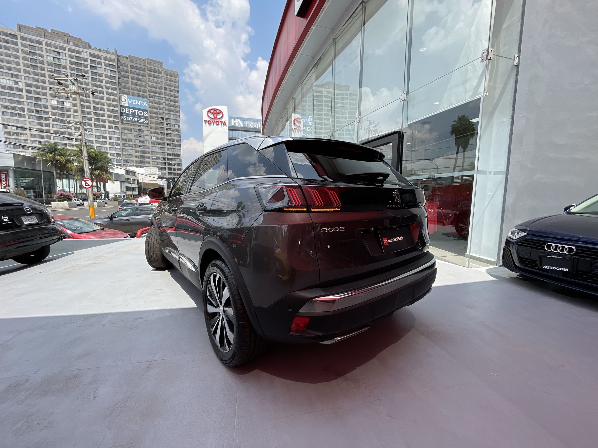 2025 PEUGEOT 3008 GT AUT