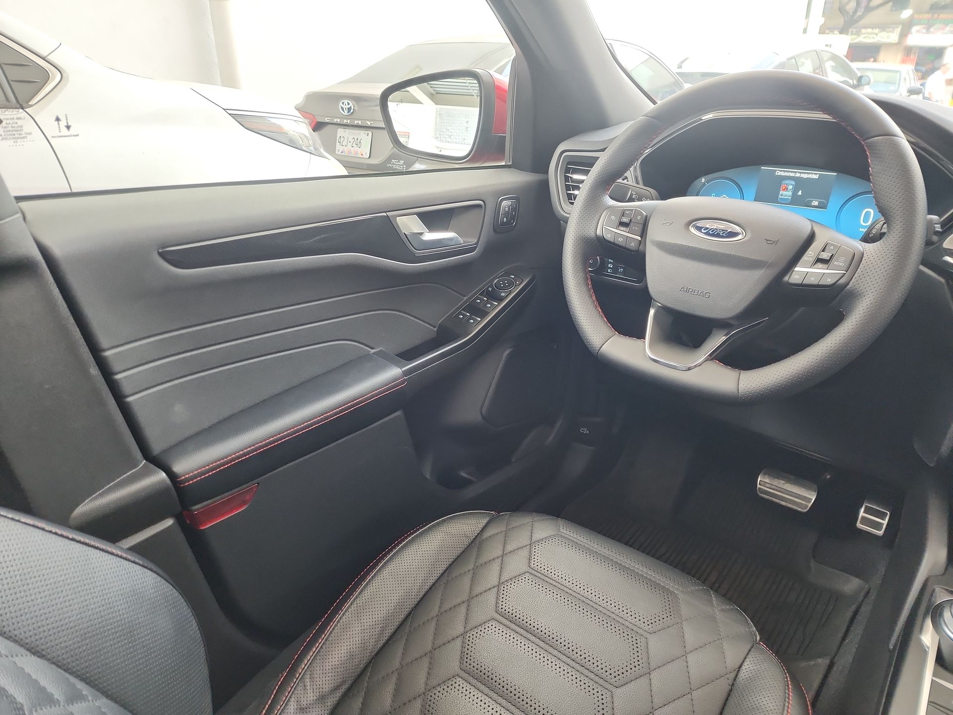 2024 Ford ESCAPE ST-LINE ELITE